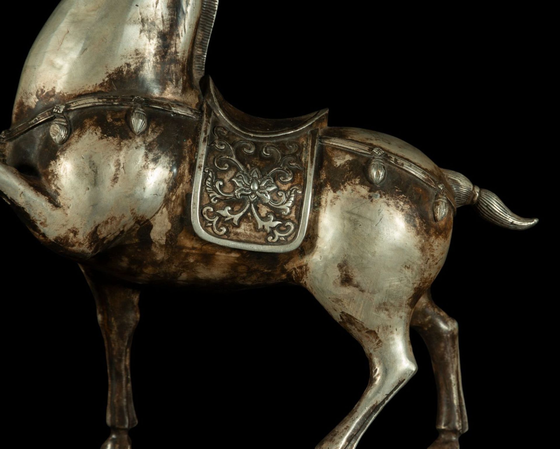 Refined and Decorative Horse in 700 Tibetan silver weighing more than 3.8 Kg, 19th century North Chi - Bild 3 aus 6