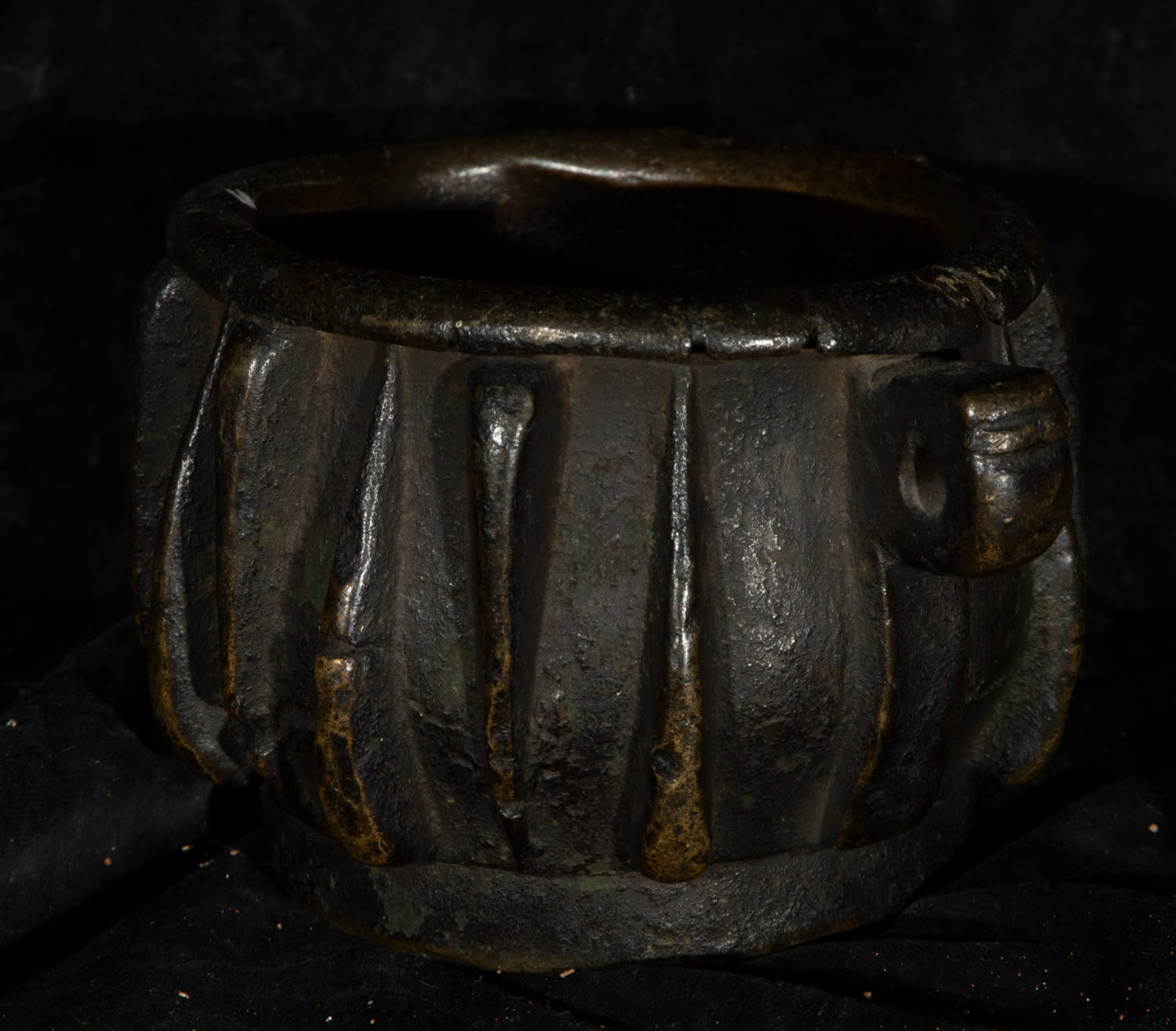 Gothic rib mortar from the 14th to the 15th century - Image 2 of 3