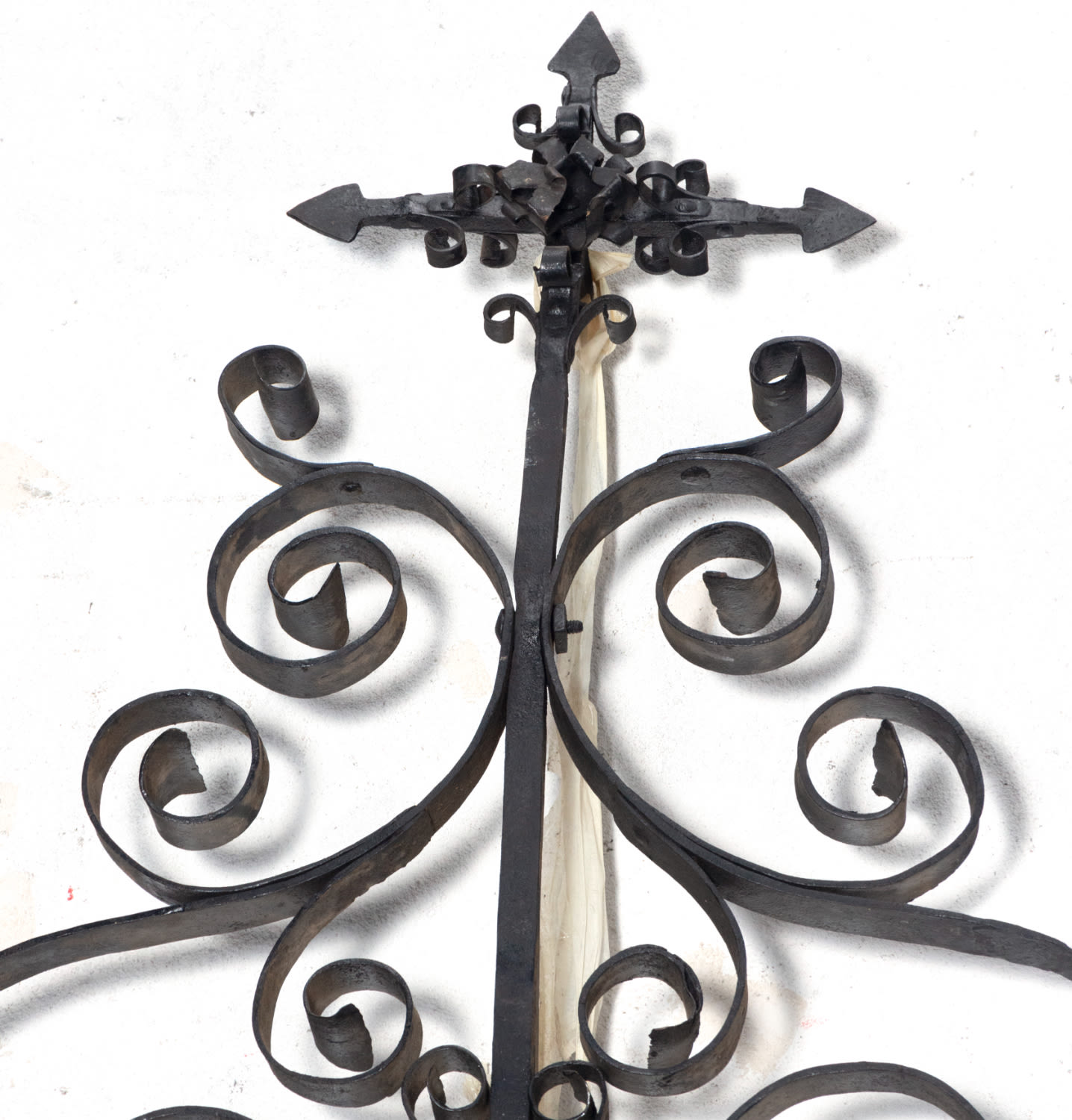 Important Large Renaissance Grille transition to the Spanish Baroque of a 17th century palace in wro - Image 3 of 5