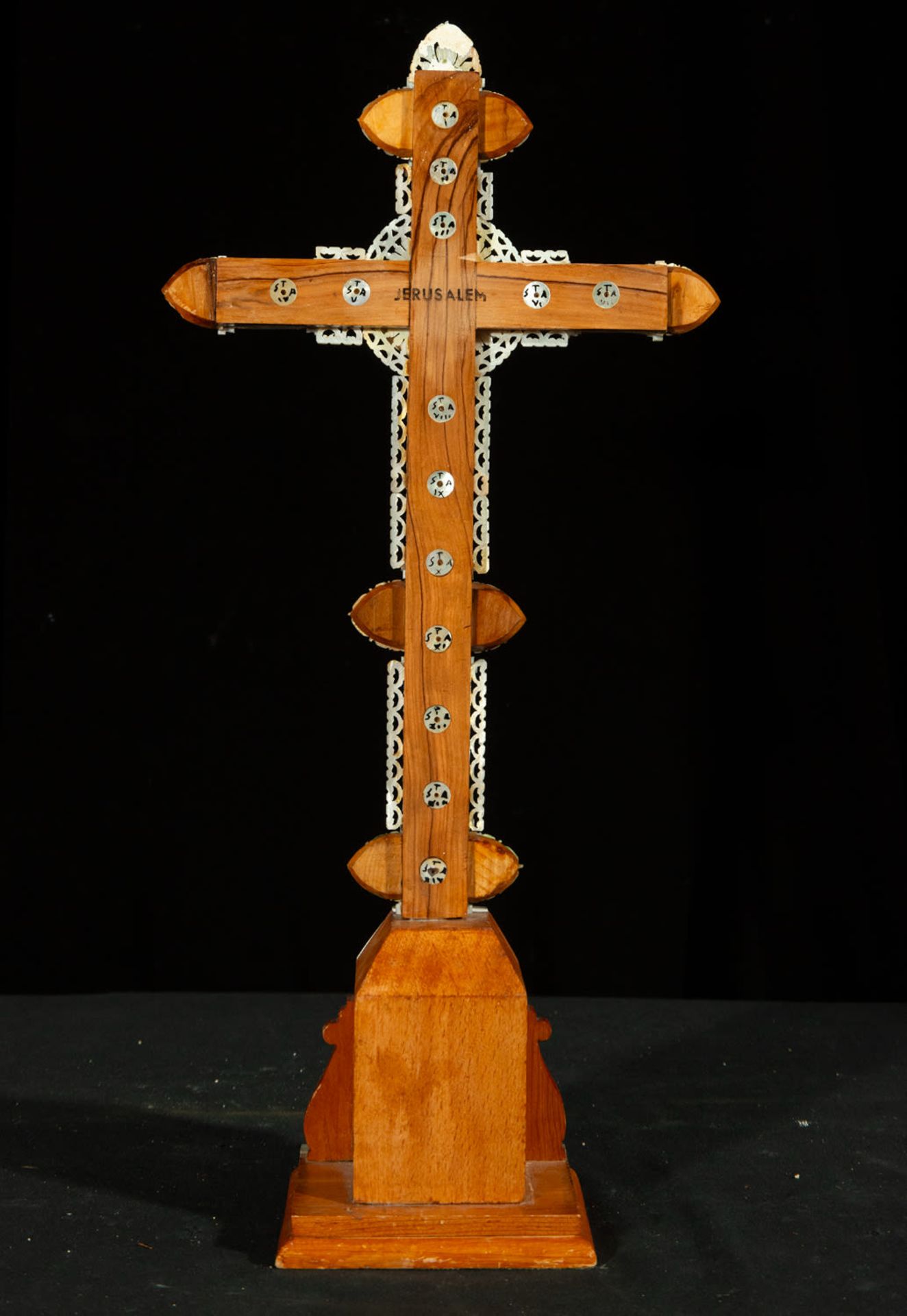 Crucifix of Jerusalem, work from the Holy Land, 19th century - Bild 2 aus 2