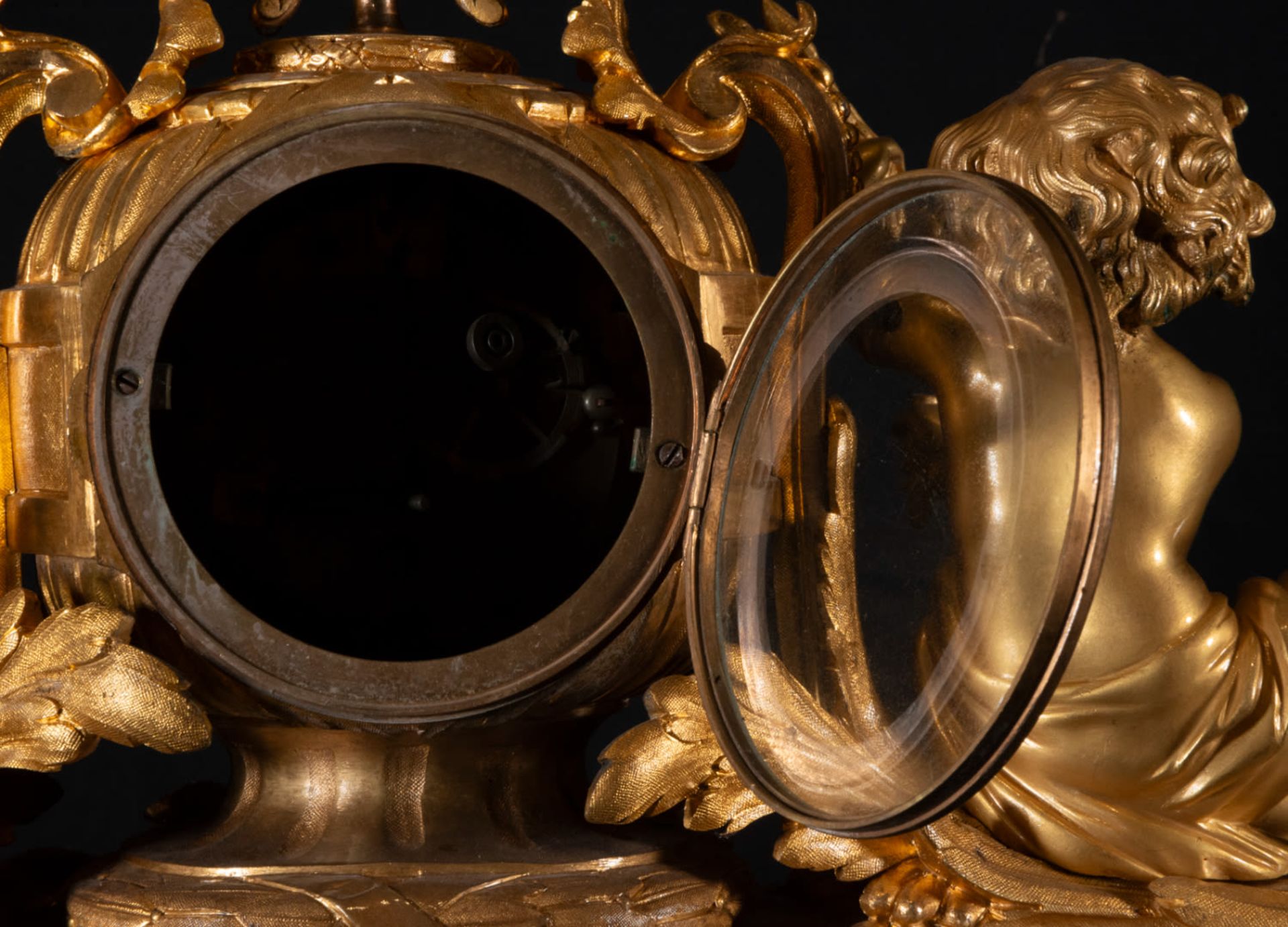 Large Napoleon III Table Clock in mercury-gilded "ormolú" bronze, 19th century - Image 12 of 12
