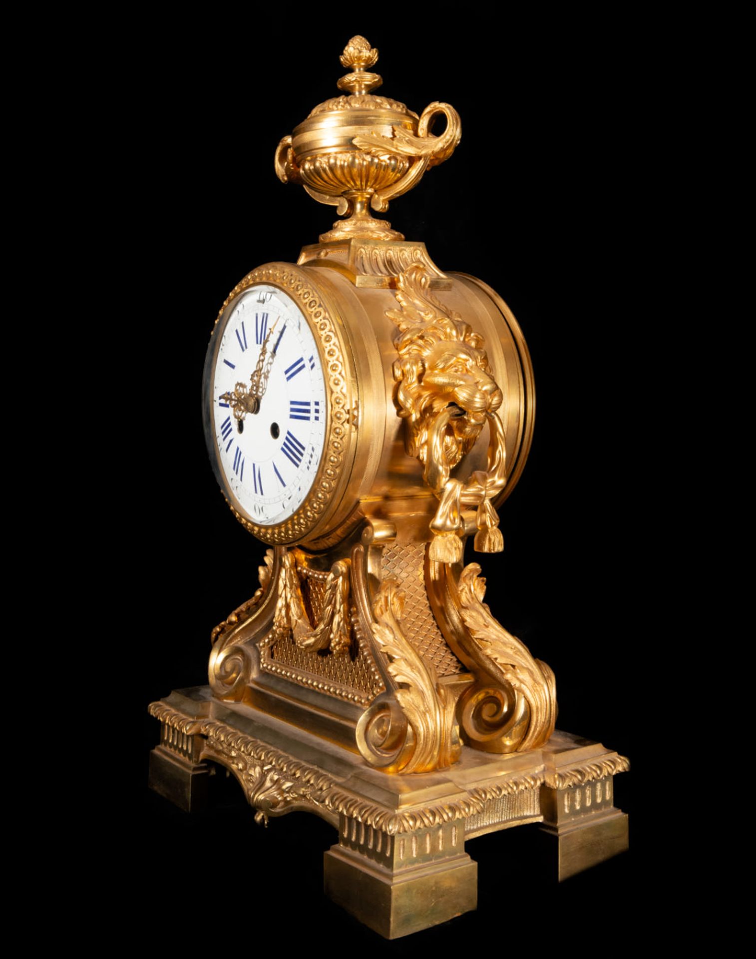 Elegant and Large French Garrison with Table Clock and Candlesticks in gilt bronze Napoleon III of t - Image 5 of 11