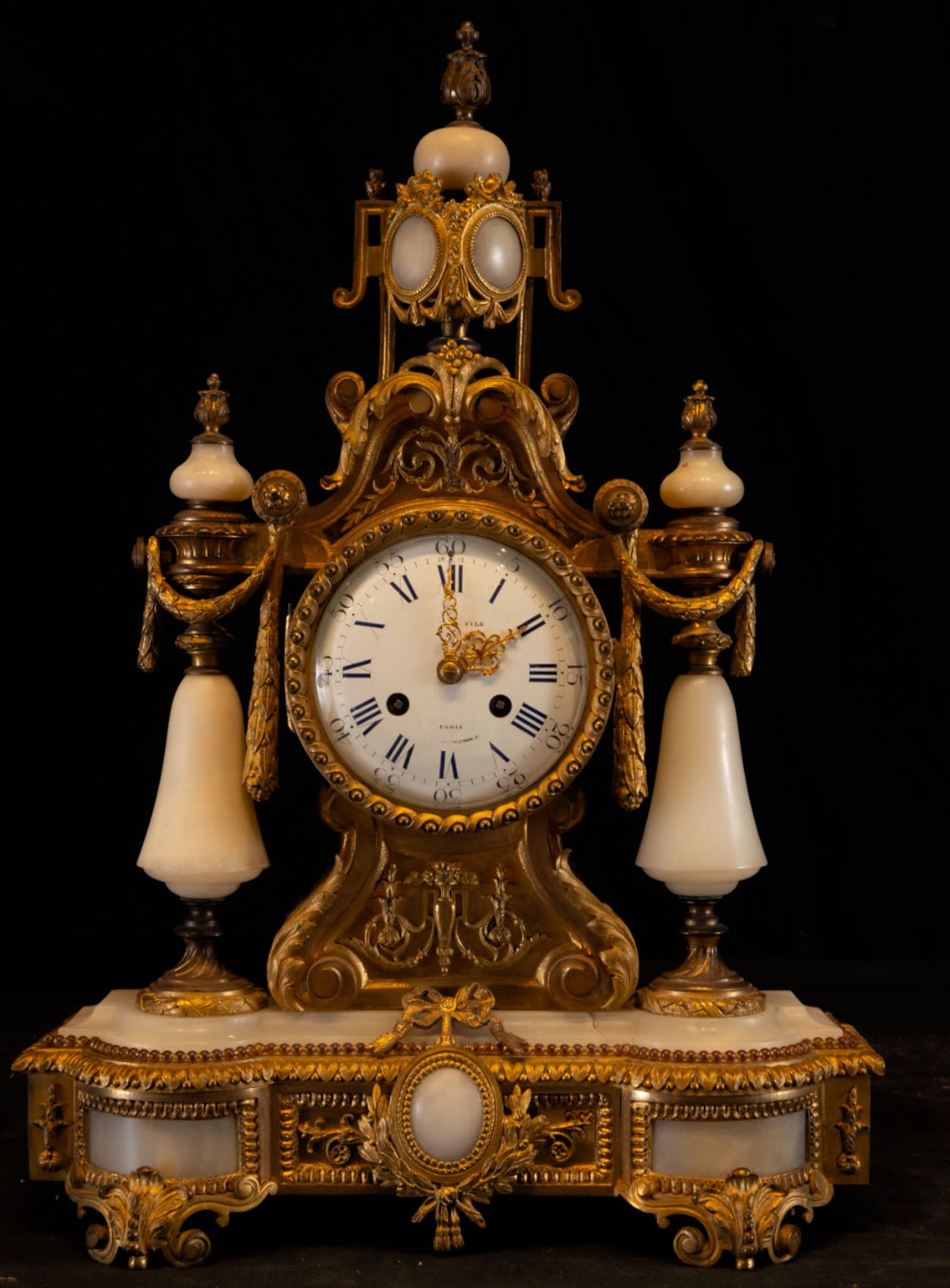Louis XIV style bronze and alabaster clock, 19th century
