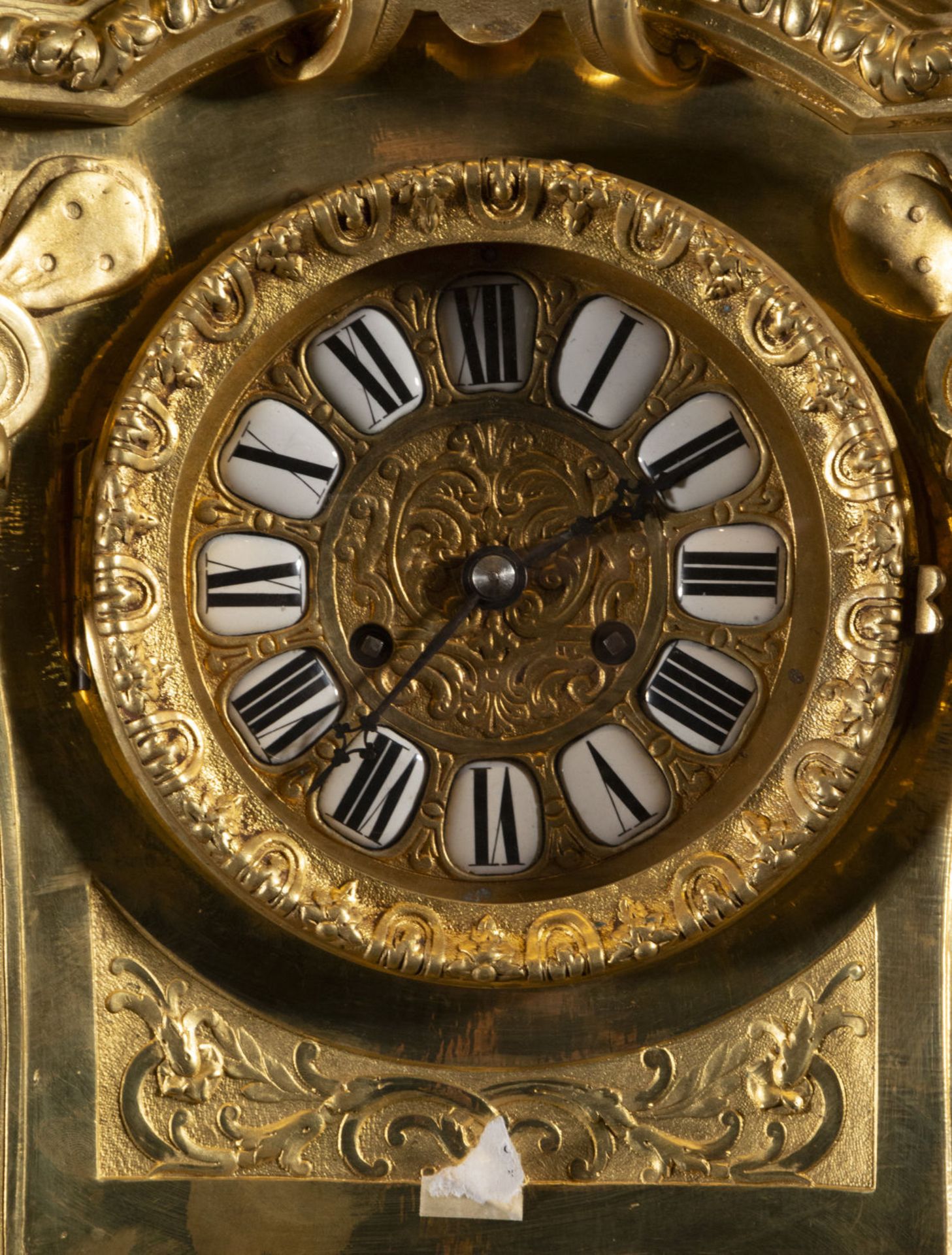 French Napoleon III Portico table clock in mercury gilded bronze from the 19th century - Image 2 of 6