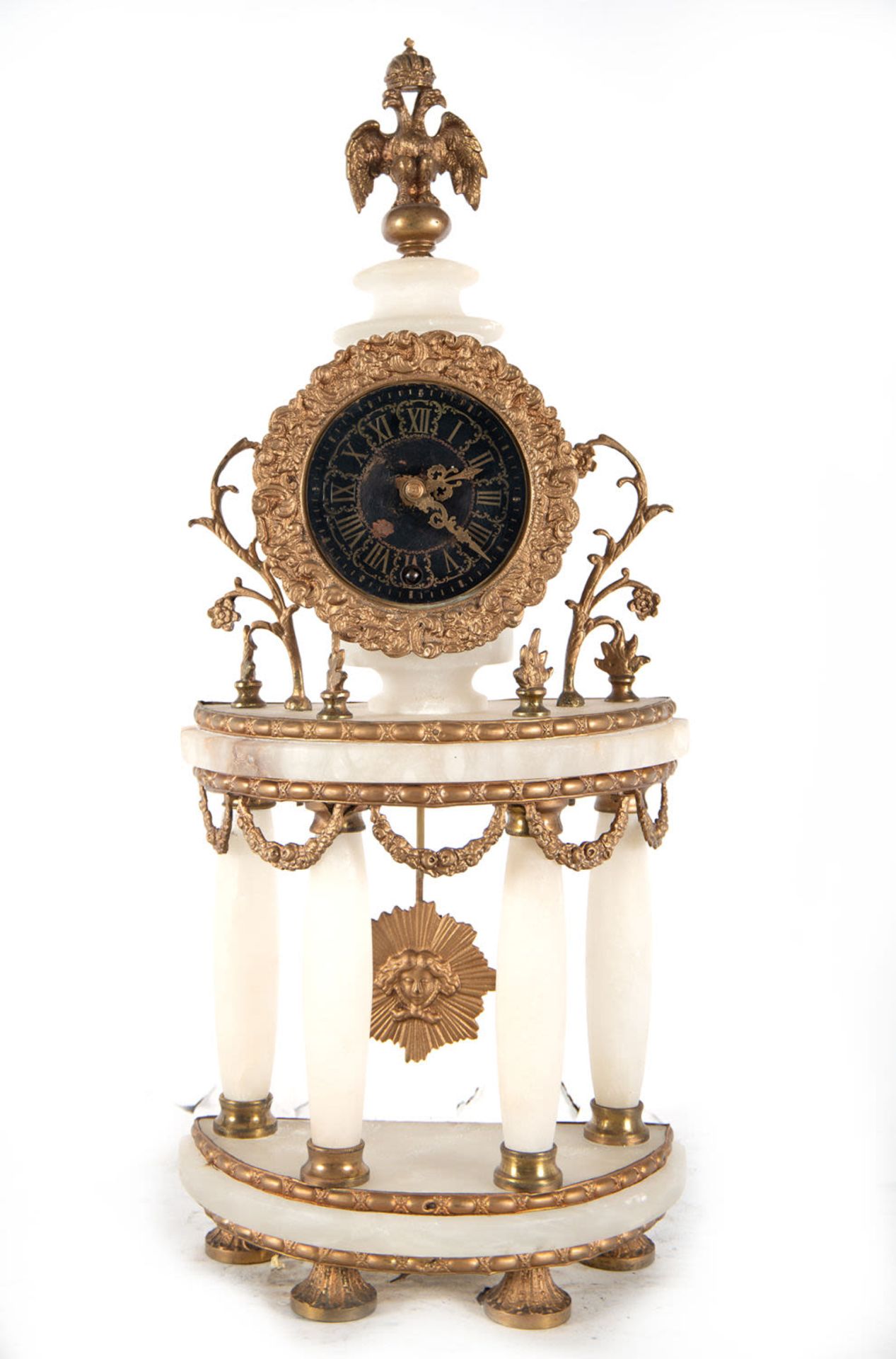 Napoleon III style clock in alabaster and calamine, late 19th century