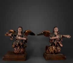 Pair of Quito colonial Angels of the Annunciation from the 17th century, colonial work from Quito, R