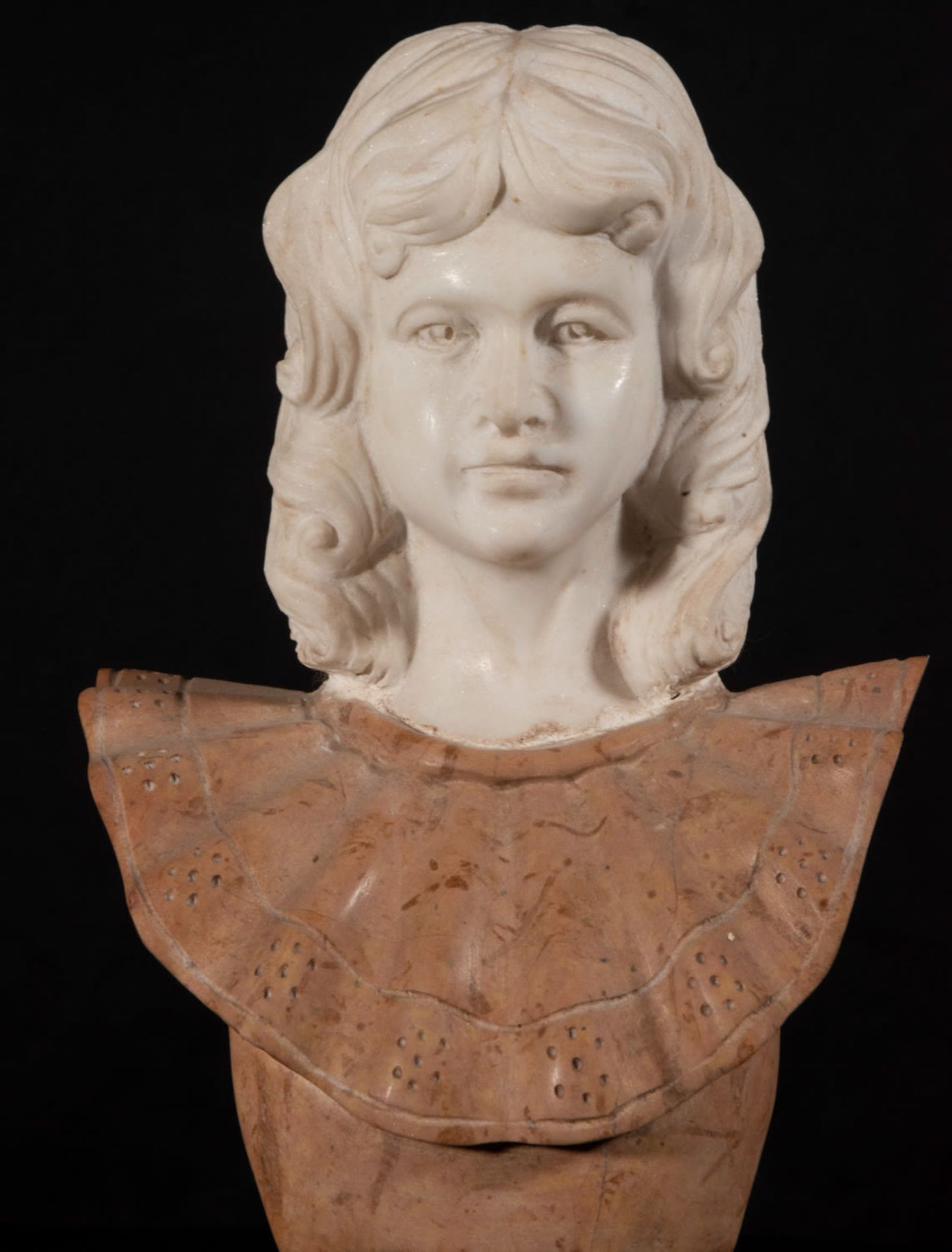 Bust of a young Italian modernist lady, 19th - 20th centuries - Image 2 of 5