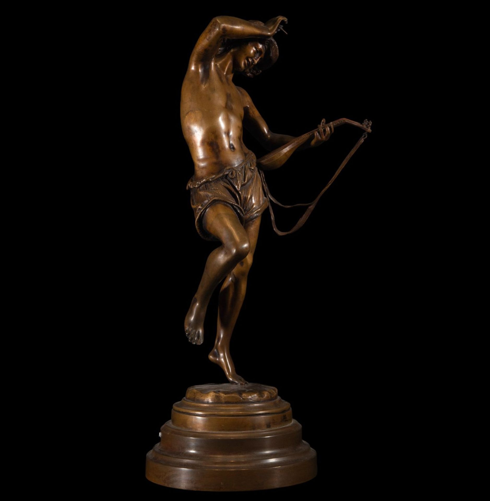 Pair of bronzes of a musician and dancer signed by Albert-Ernest Carrier Belleuse, 19th century - Image 12 of 14