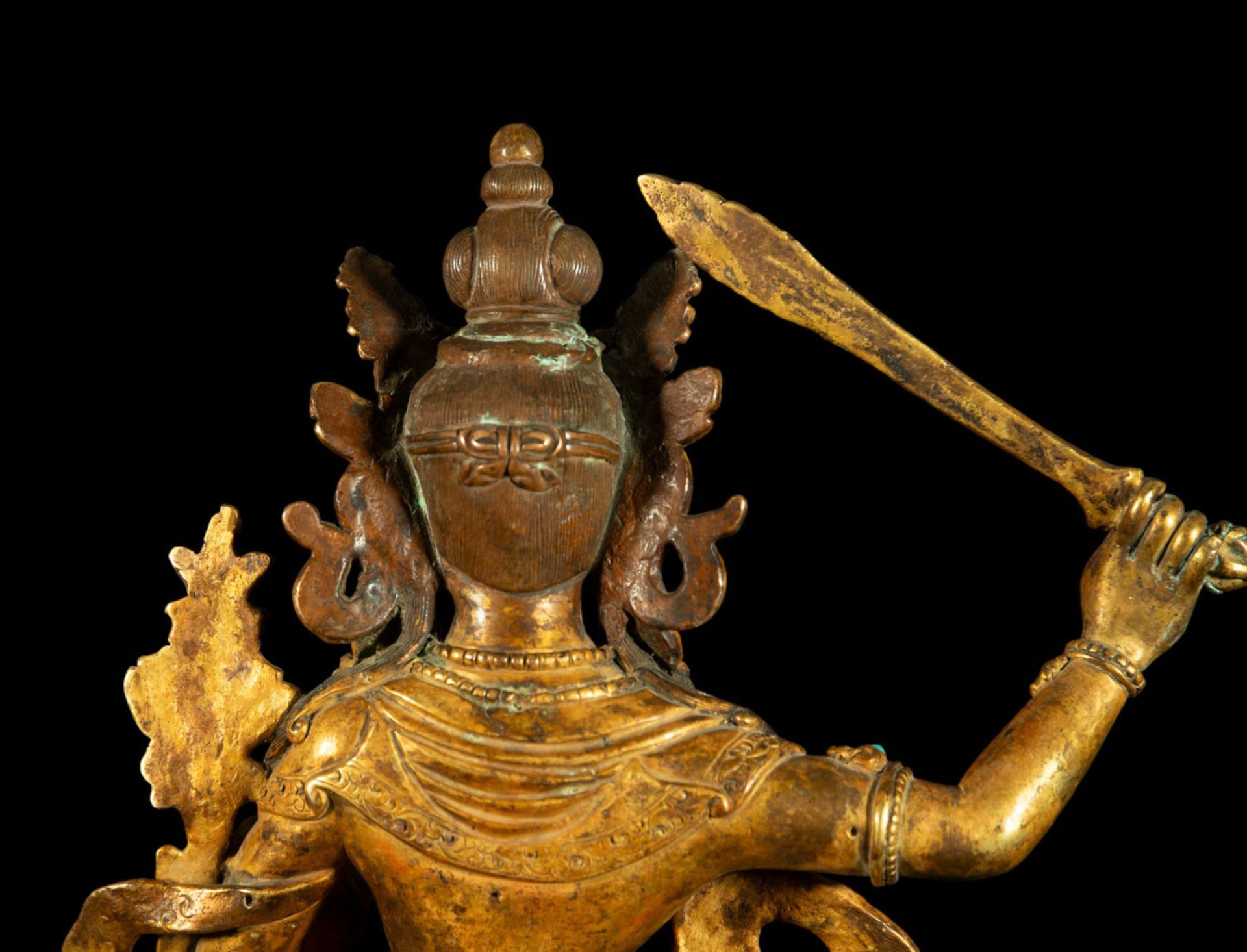 Exquisite Goddess Tara in gilt repoussé copper, Chinese school, Tibet, 19th century - Bild 7 aus 8