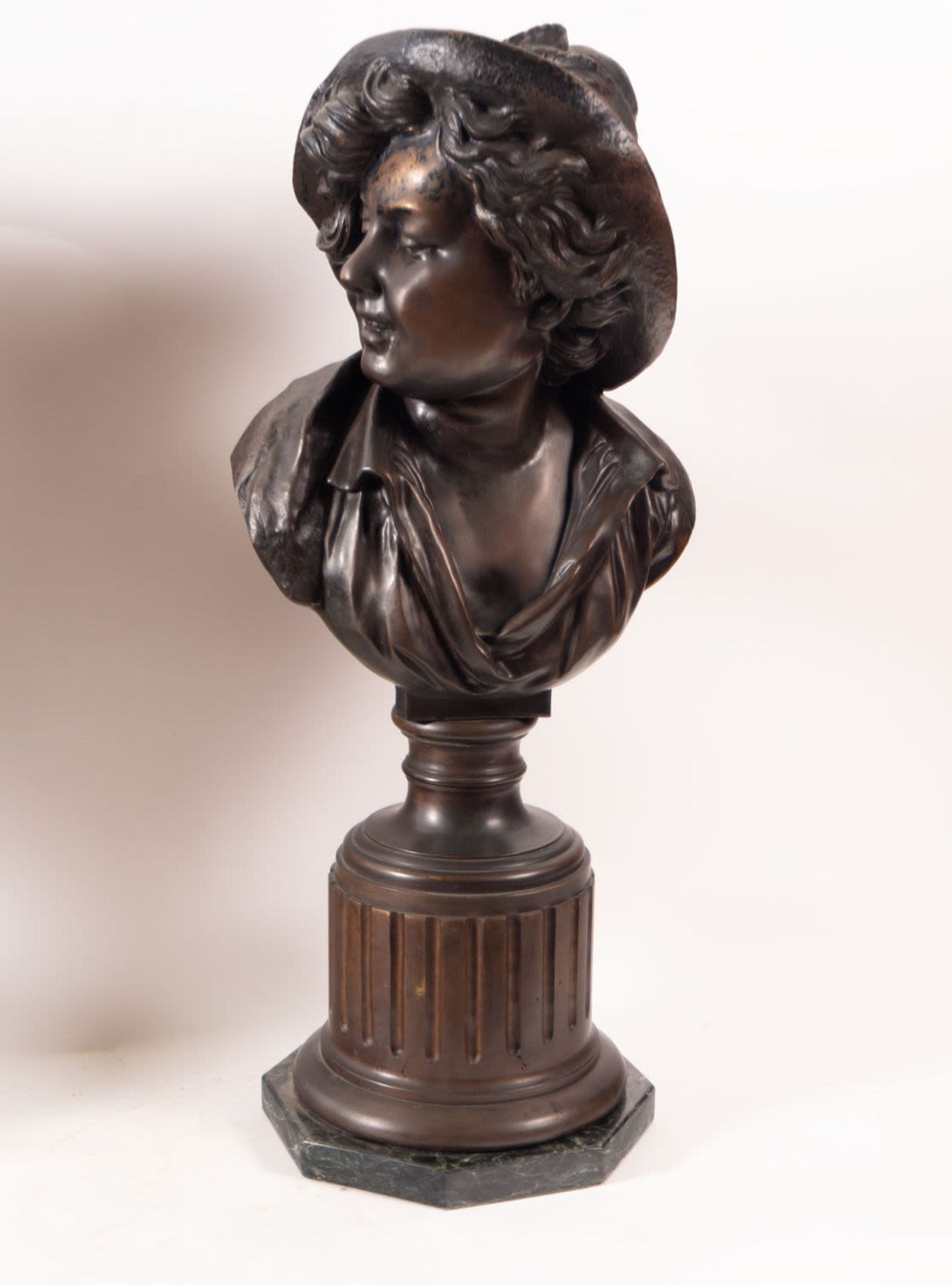 Pair of Busts of a Girl and a Boy in bronze, following models by Carpeaux, French school of the 19th - Bild 5 aus 7