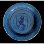 Spectacular Large Plate in enameled blue from Manises with Lion rampant from the 16th century