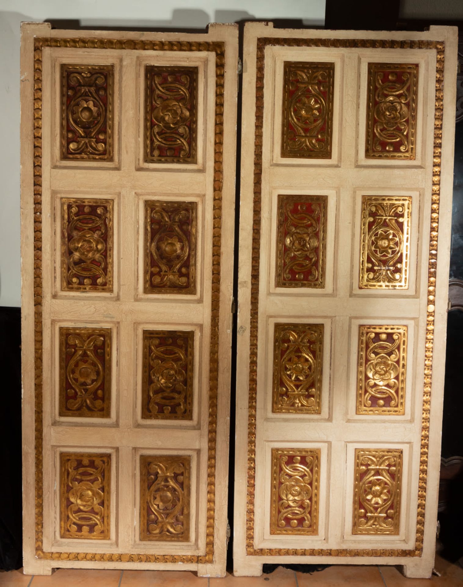 Pair of screen elements, 18th century, Portuguese school in polychrome wood