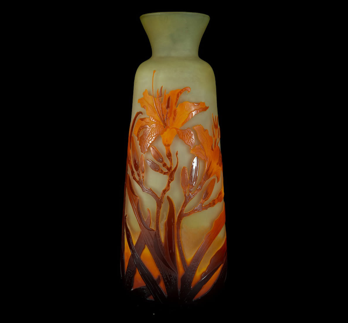 Large Art Nouveau Gallé vase in blown glass and polychrome vitreous paste, 1900s - 1920s