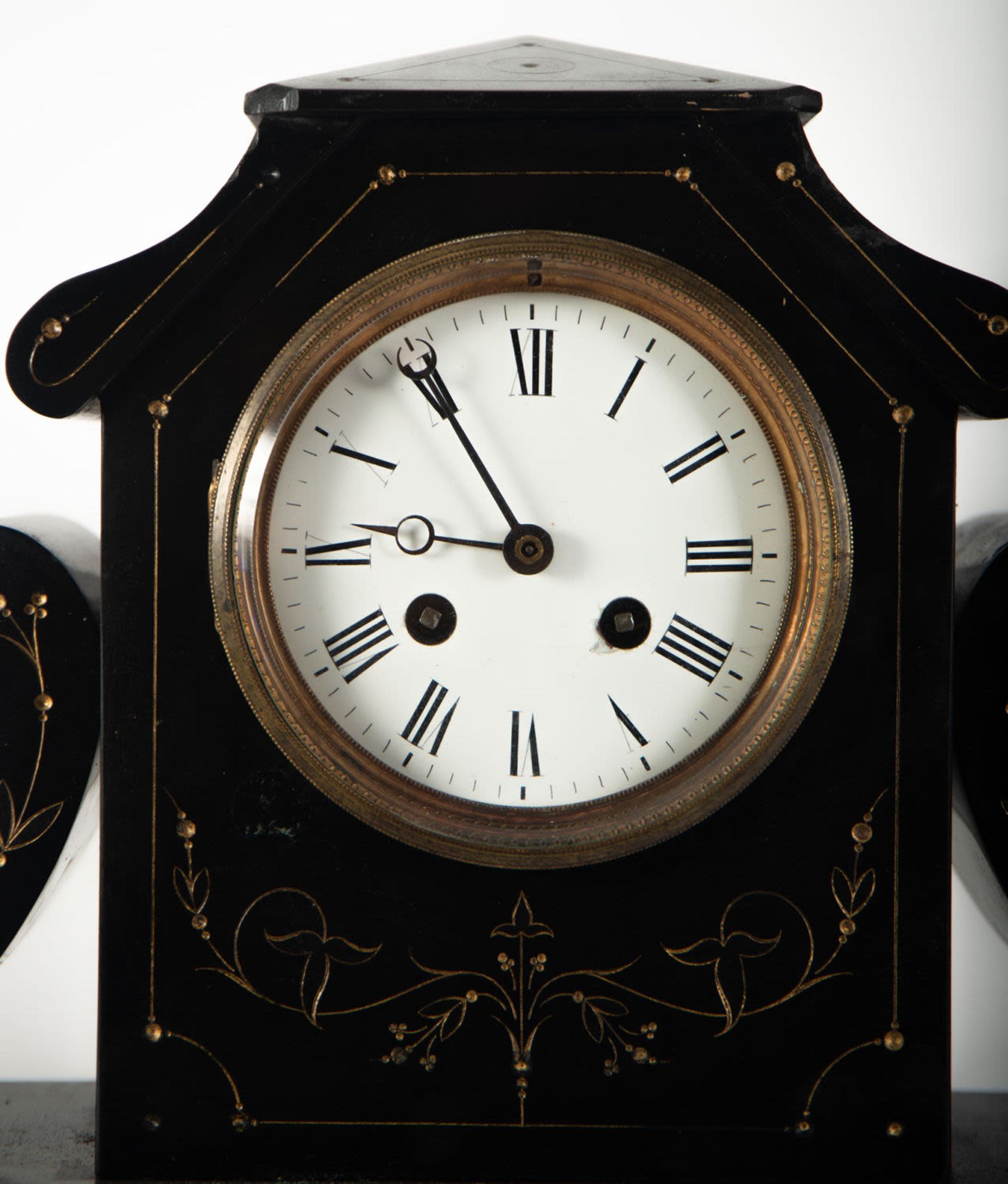 Garnish with clock in black marble, late 19th century - Bild 4 aus 6