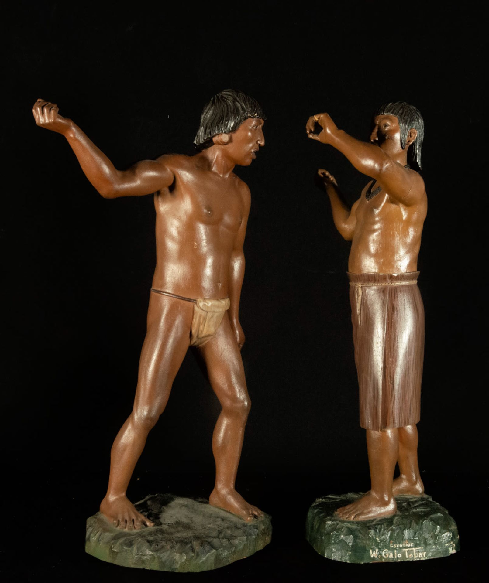 Galo Tobar, year 1974, Pair of exquisite sculptures of Matsés Indians from Brazil, 70s - Image 2 of 6