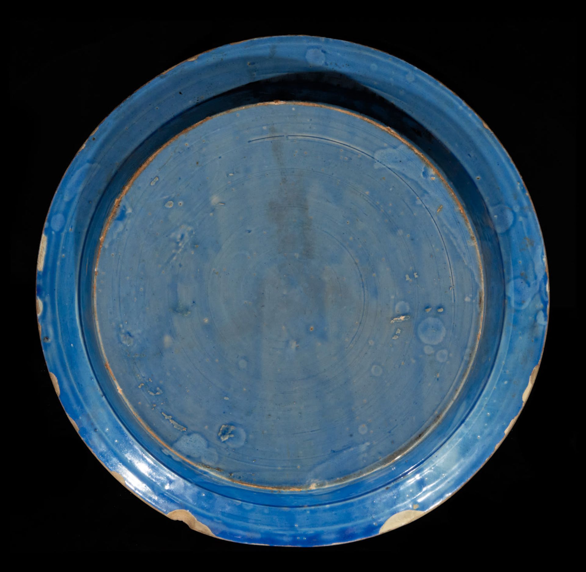 Spectacular Large Plate in enameled blue from Manises with Lion rampant from the 16th century - Bild 4 aus 4