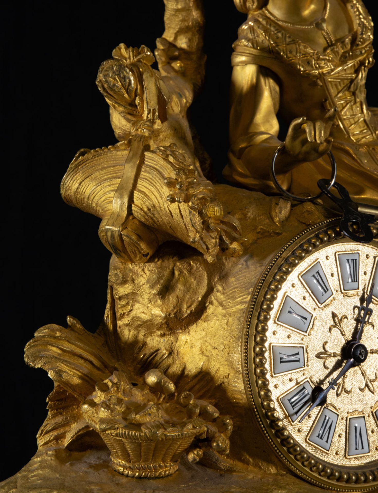 Elegant Charles X gilt bronze table clock, 19th century French - Bild 8 aus 9