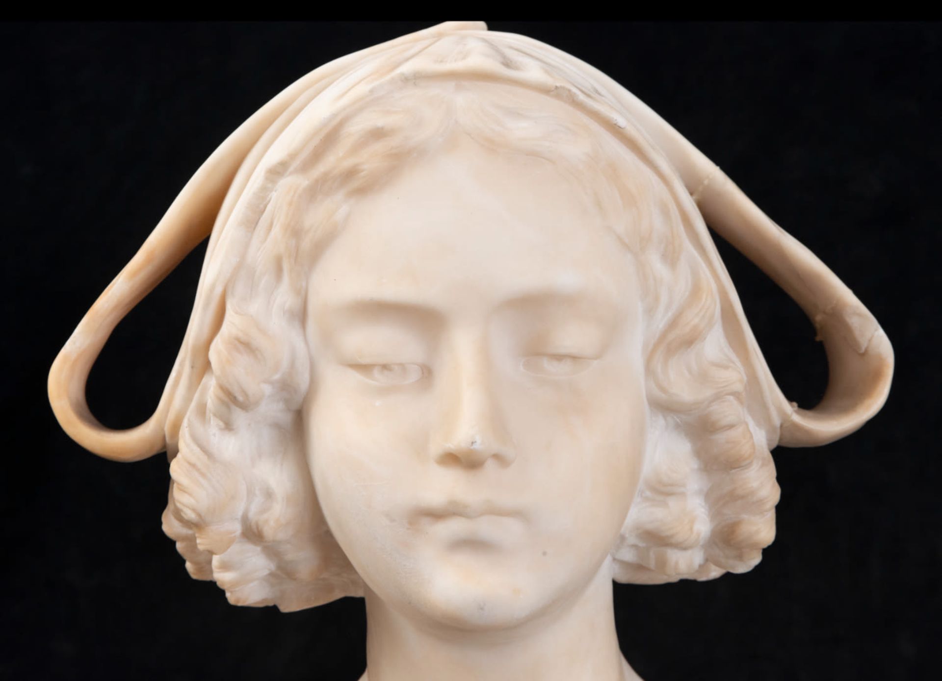 Marble bust of a girl, 19th century - Image 2 of 5