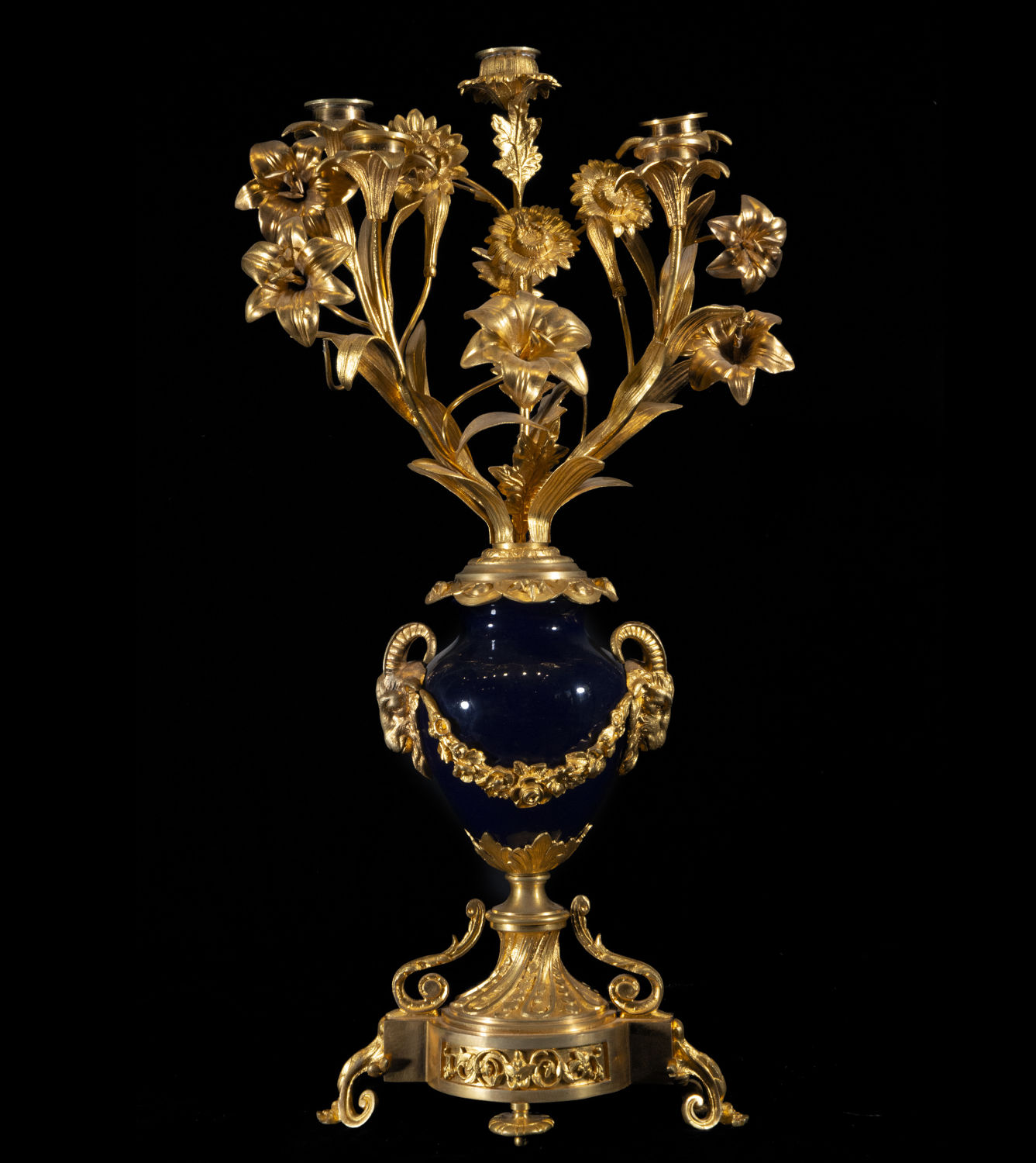 Elegant and Large Table Clock with French Sèvres Porcelain Garnish "Bleu Royale" Napoleon III of the - Image 9 of 12