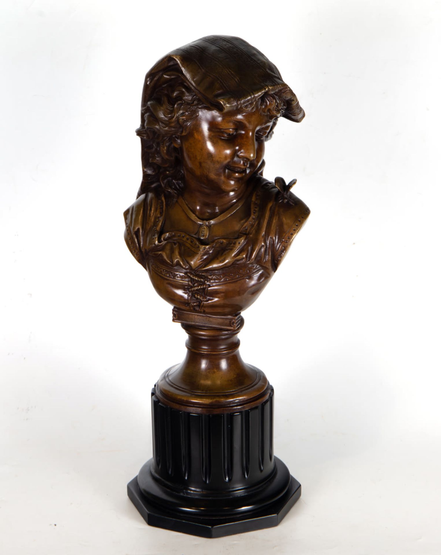 Bust of a Girl in patinated Bronze, French school of the 19th century