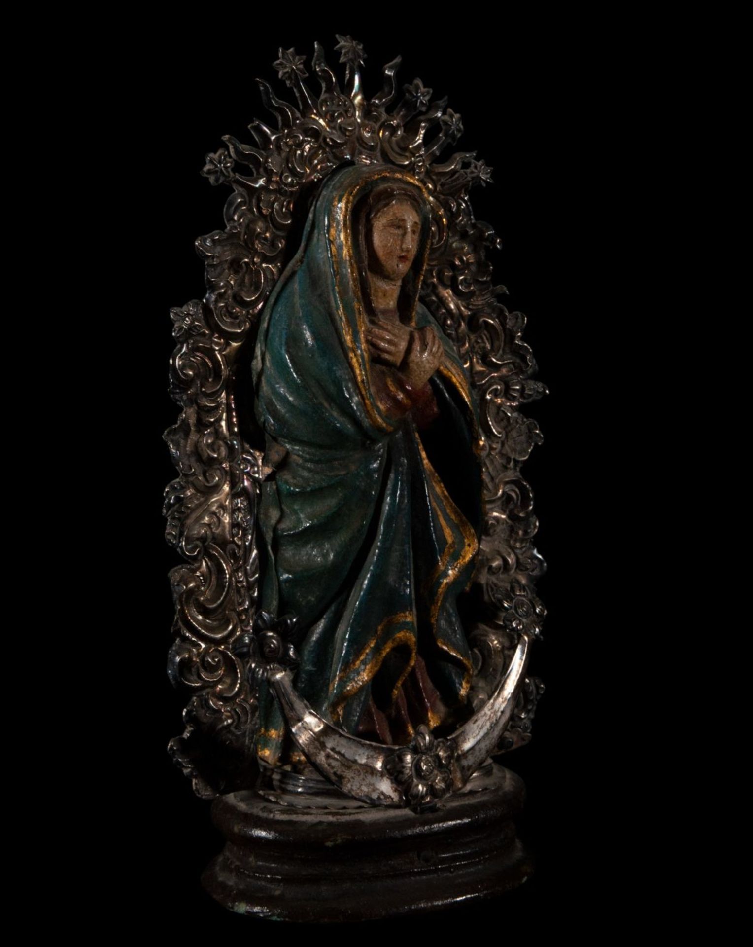 Exquisite Virgin of Los Dolores in Alabaster Huamanga Polychrome and silver, colonial work from the  - Image 4 of 5