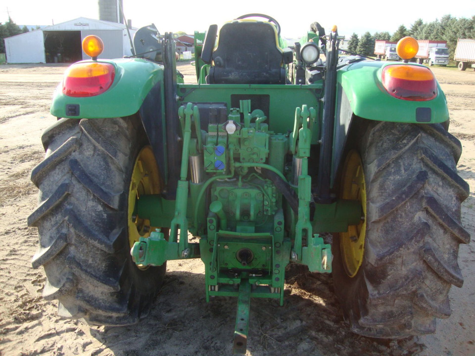 2015 JD 6105M MFWD Tractor - Image 3 of 3