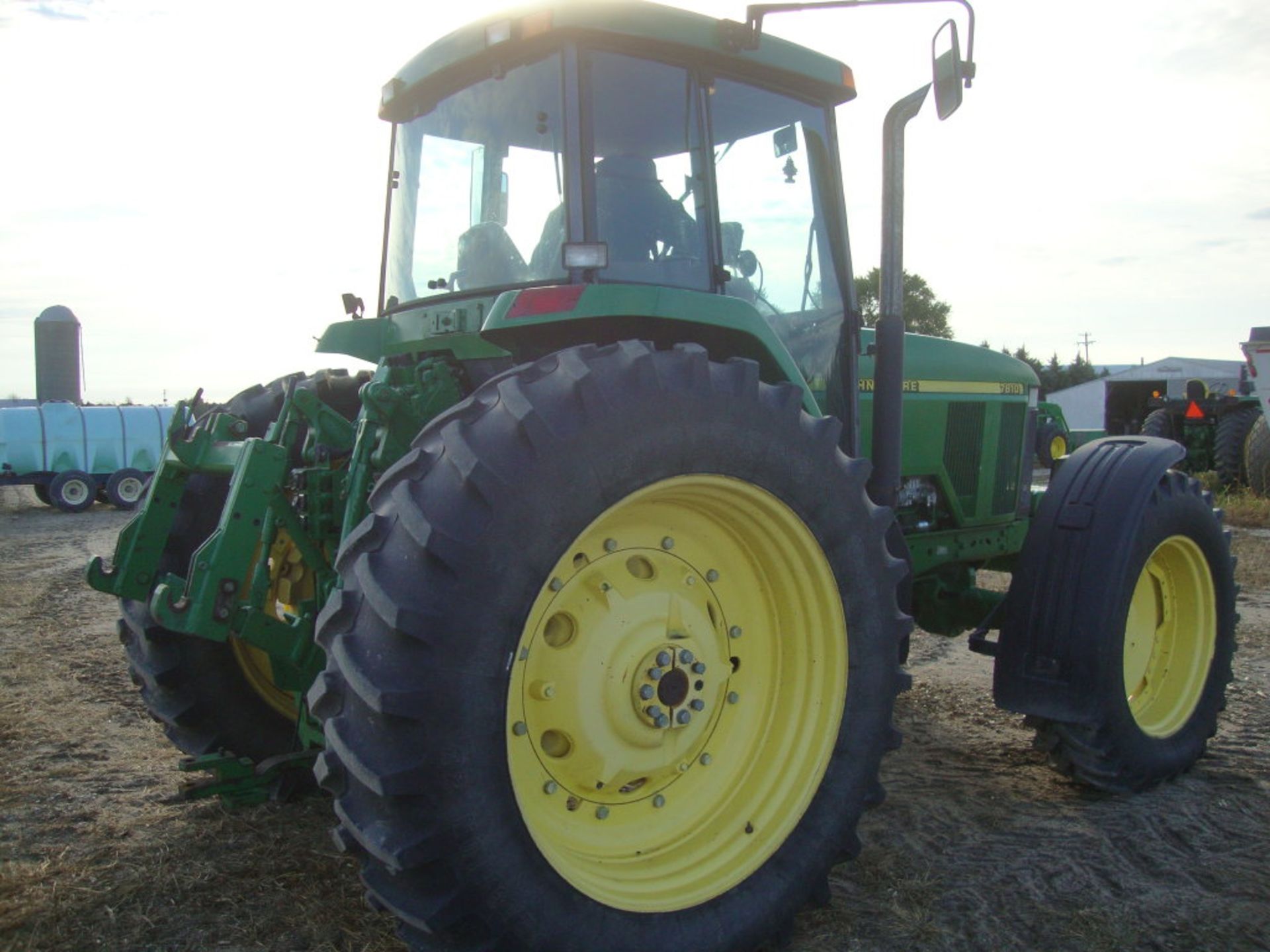 2002 JD 7810 MFWD Tractor - Image 3 of 3