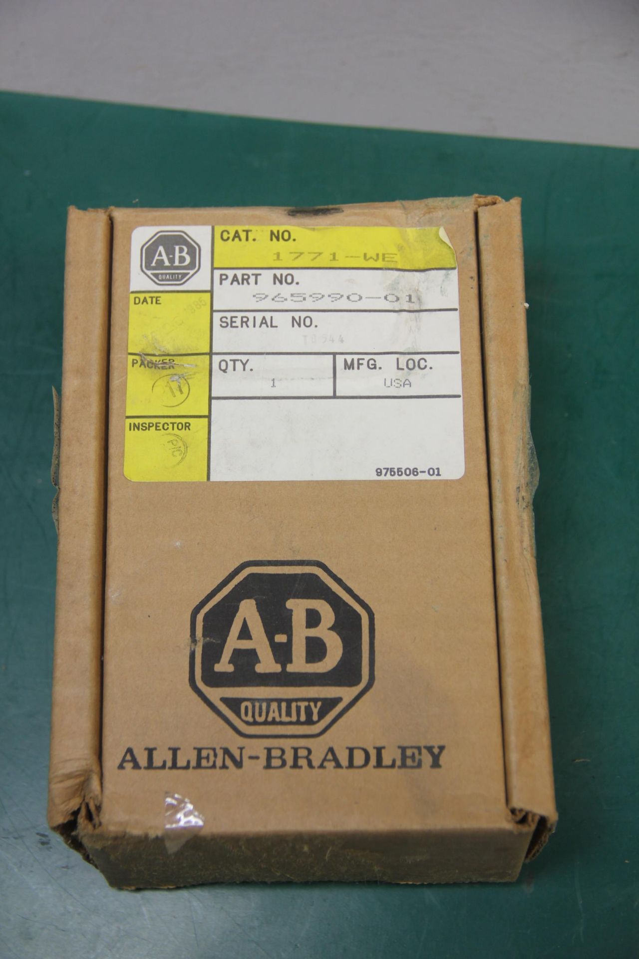 NEW ALLEN BRADLEY PLC TERMINAL BLOCK