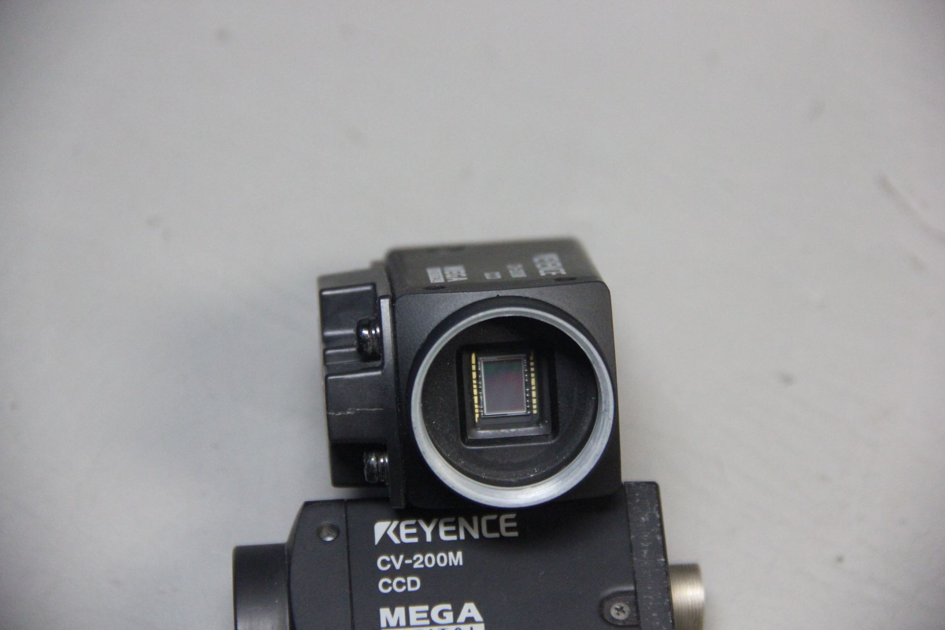 KEYENCE MEGA DIGITAL MACHINE VISION CAMERA - Image 3 of 4