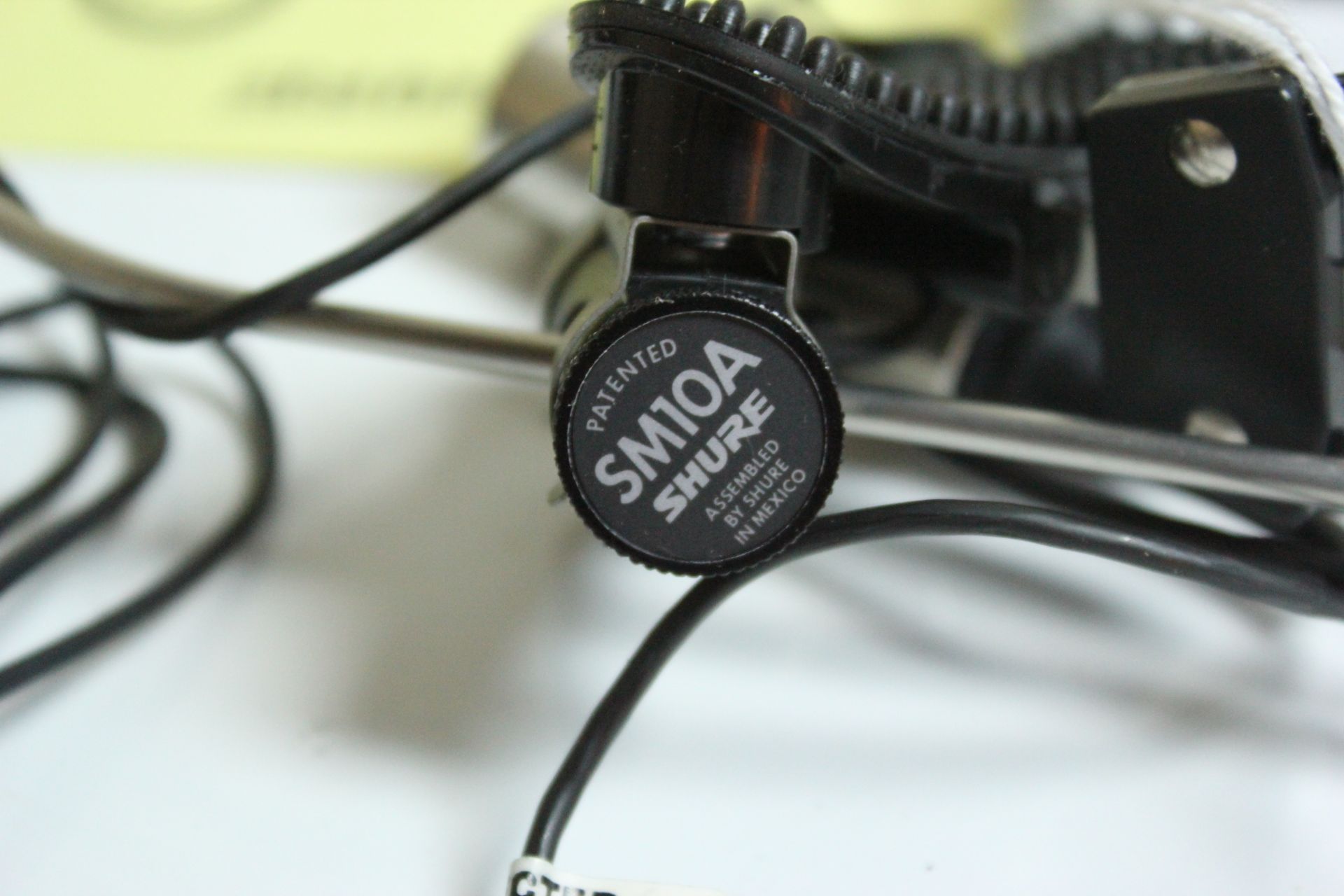 NEW SHURE PROFESSIONAL HEAD WORN MICROPHONE - Image 4 of 5