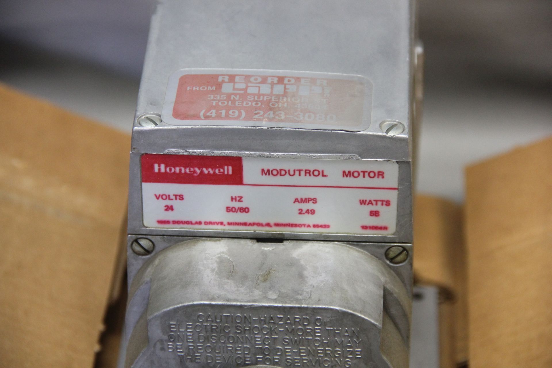 NEW HONEYWELL MODUTROL MOTOR - Image 4 of 8