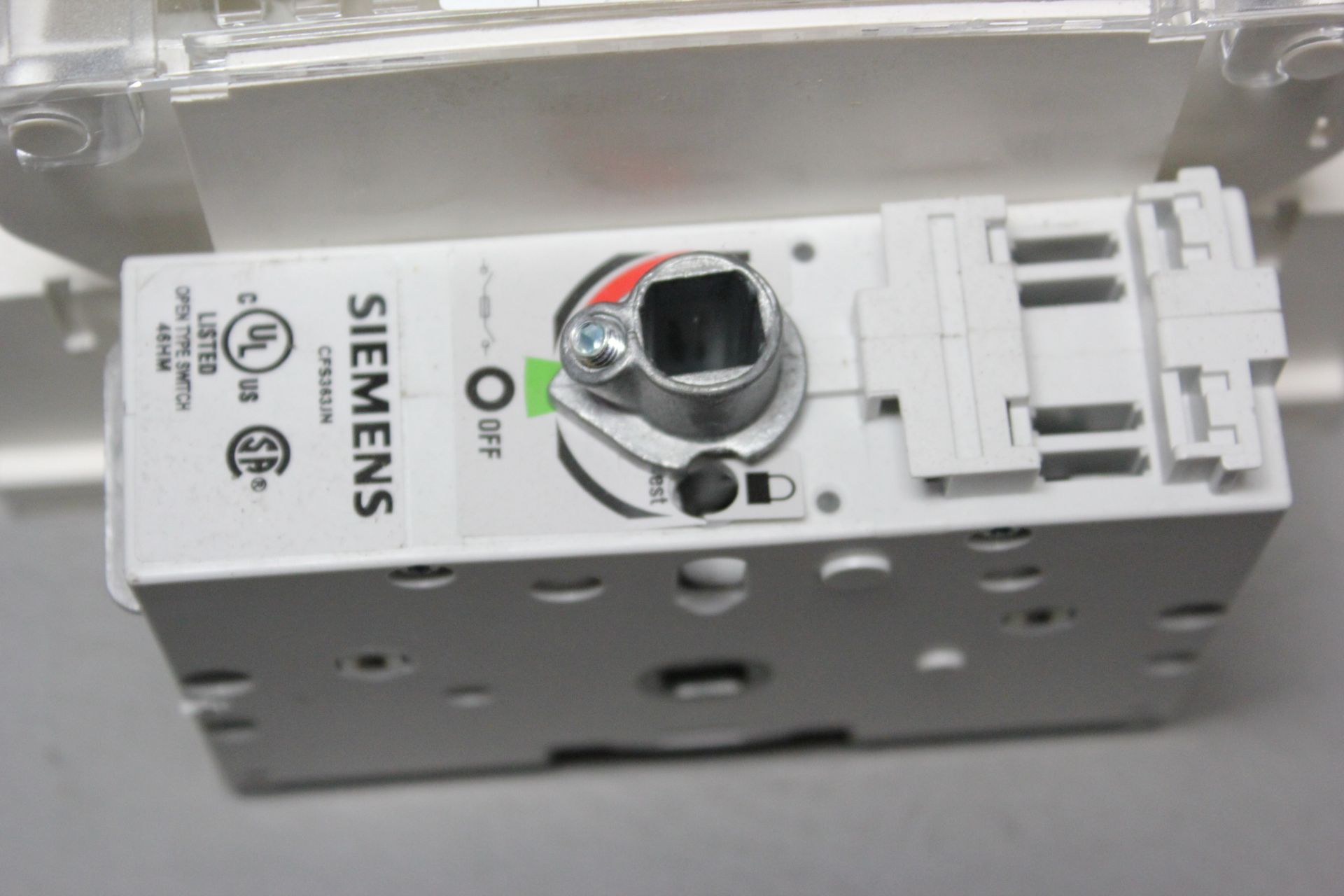 SIEMENS SOCOMEC DISCONNECT SWITCH - Image 3 of 5