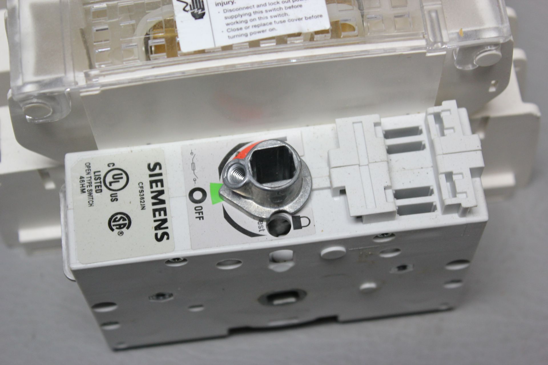 SIEMENS SOCOMEC DISCONNECT SWITCH - Image 3 of 5