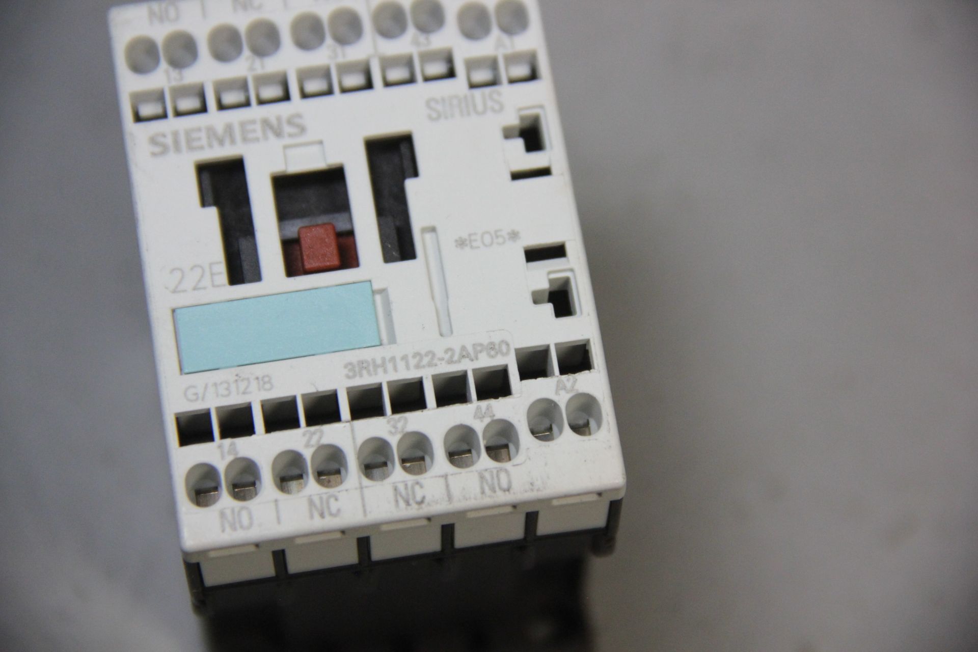 3 SIEMENS CONTACTOR RELAYS - Image 3 of 3