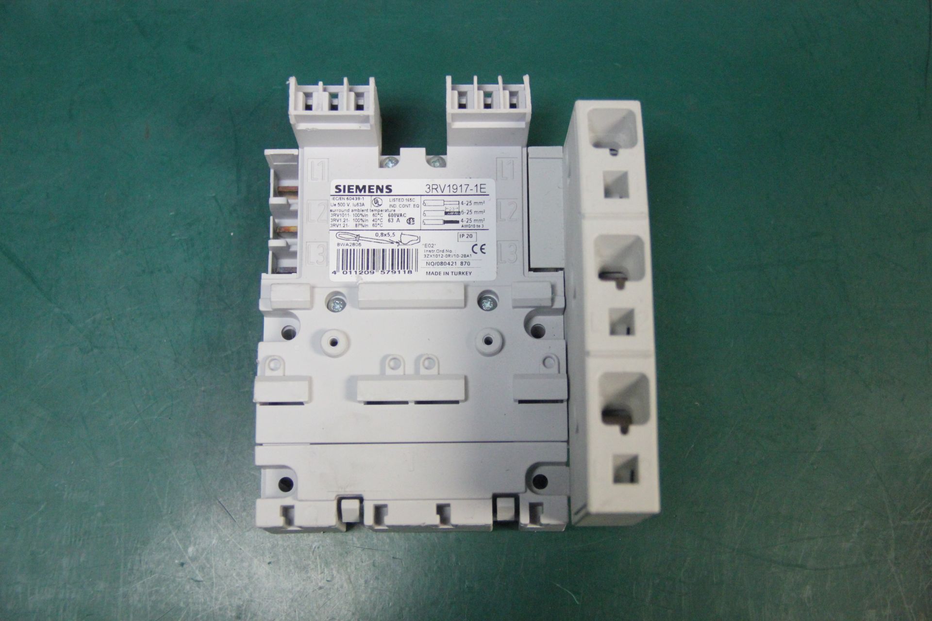 SIEMENS 3 PHASE BUS BAR