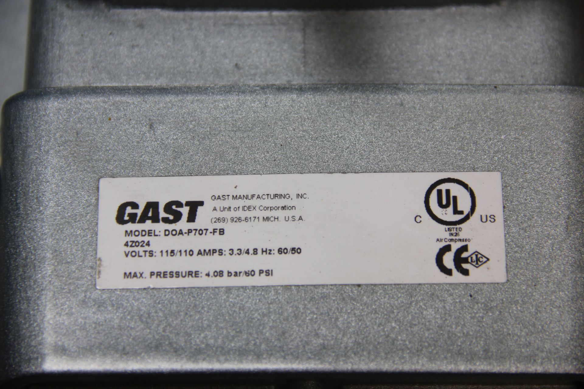 GAST VACUUM PUMP - Image 5 of 5