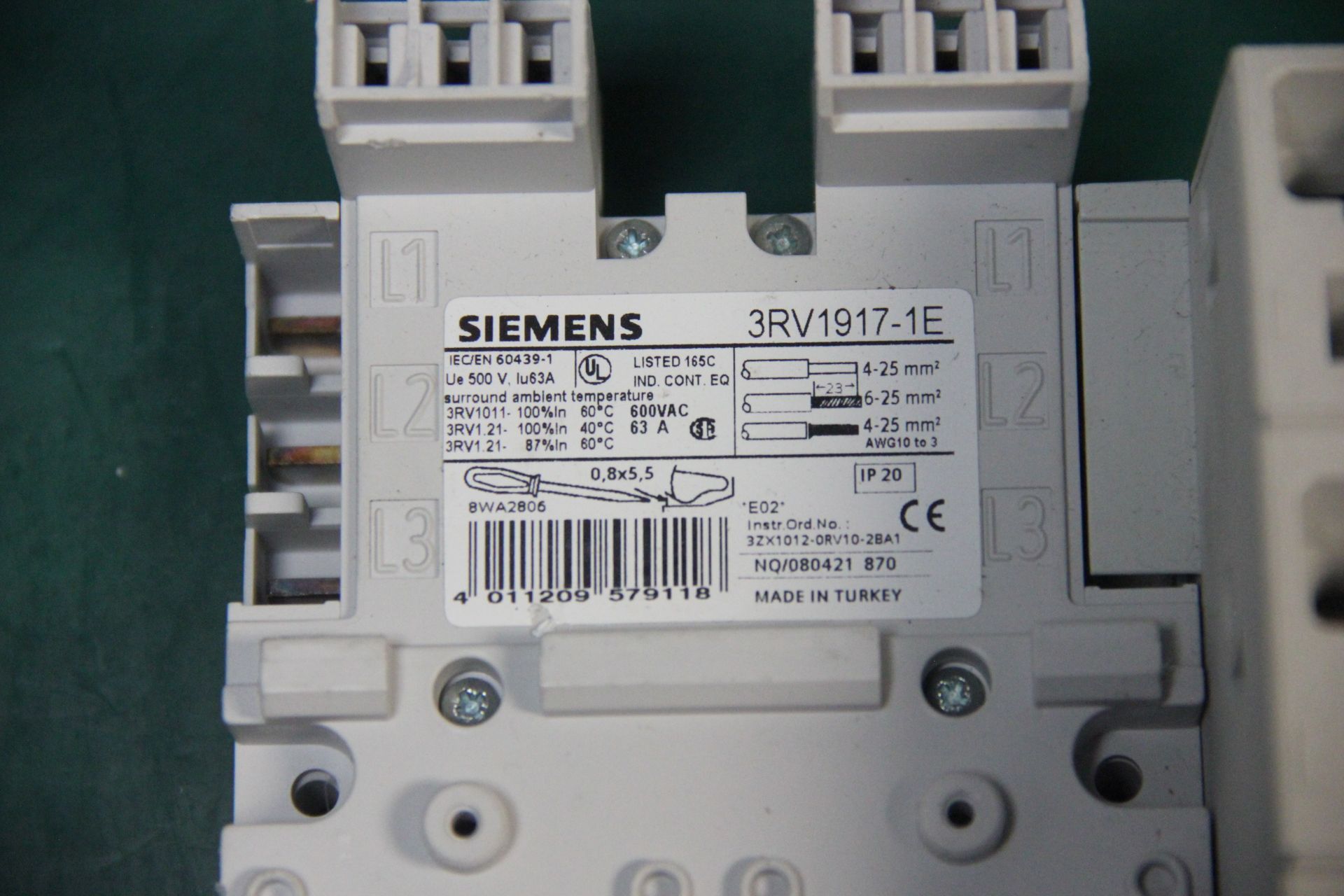 SIEMENS 3 PHASE BUS BAR - Image 2 of 5