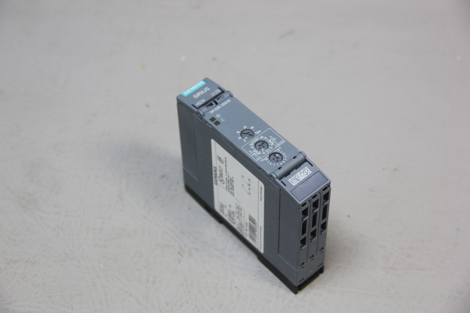 SIEMENS TIME RELAY