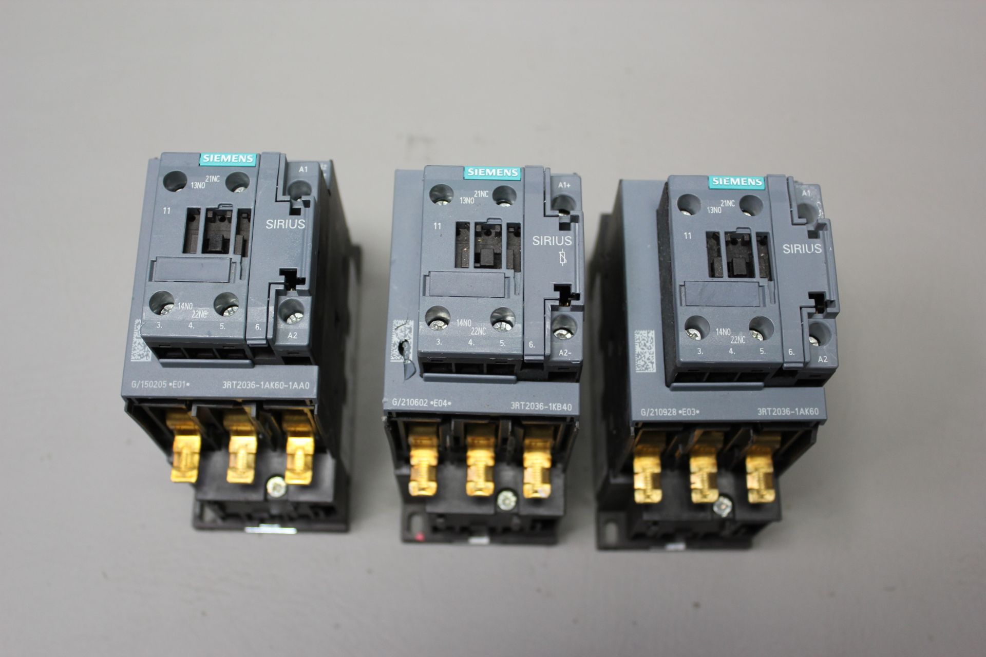 3 SIEMENS CONTACTORS