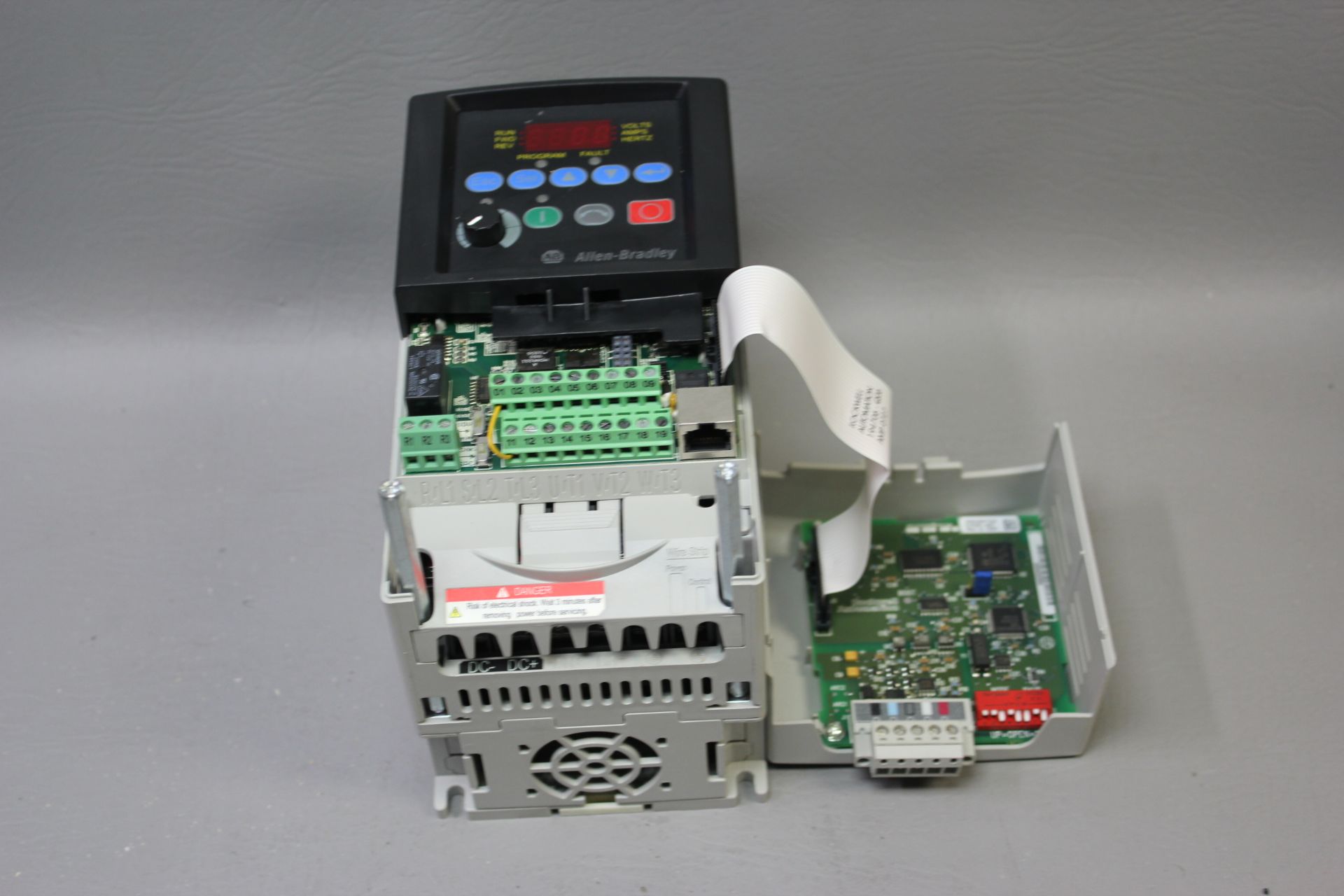 ALLEN BRADLEY POWERFLEX 40 AC DRIVE 0.5HP - Image 2 of 4