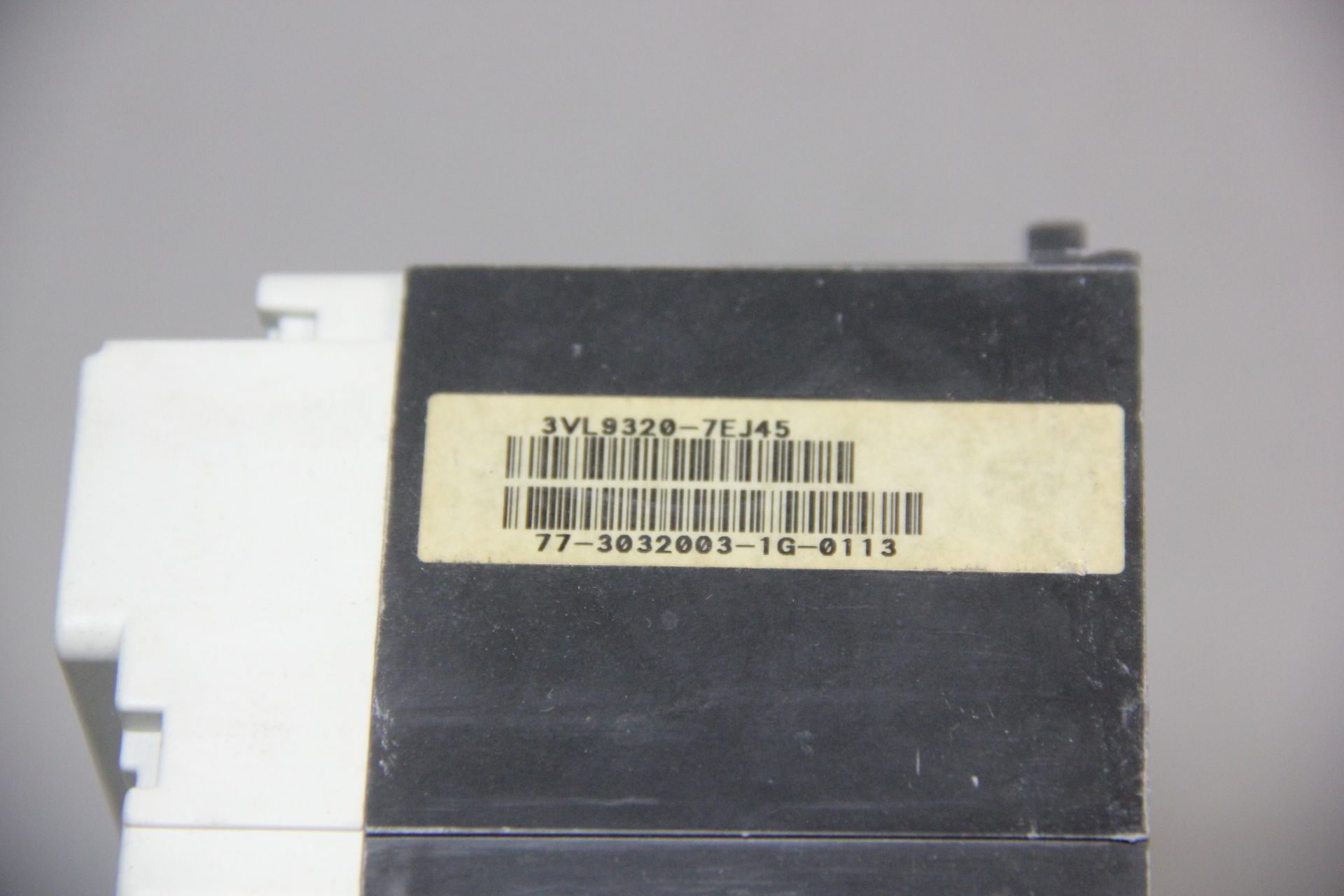 SIEMENS 200A CIRCUIT BREAKER OVERCURRENT RELEASE UNIT - Image 4 of 4