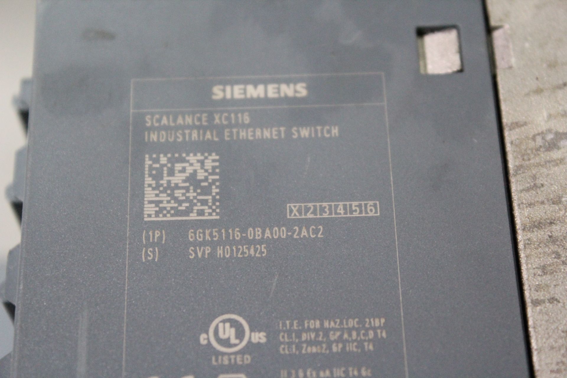 SIEMENS SCALANCE INDUSTRIAL ETHERNET SWITCH - Image 4 of 4