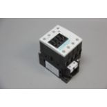 SIEMENS 4 POLE CONTACTOR