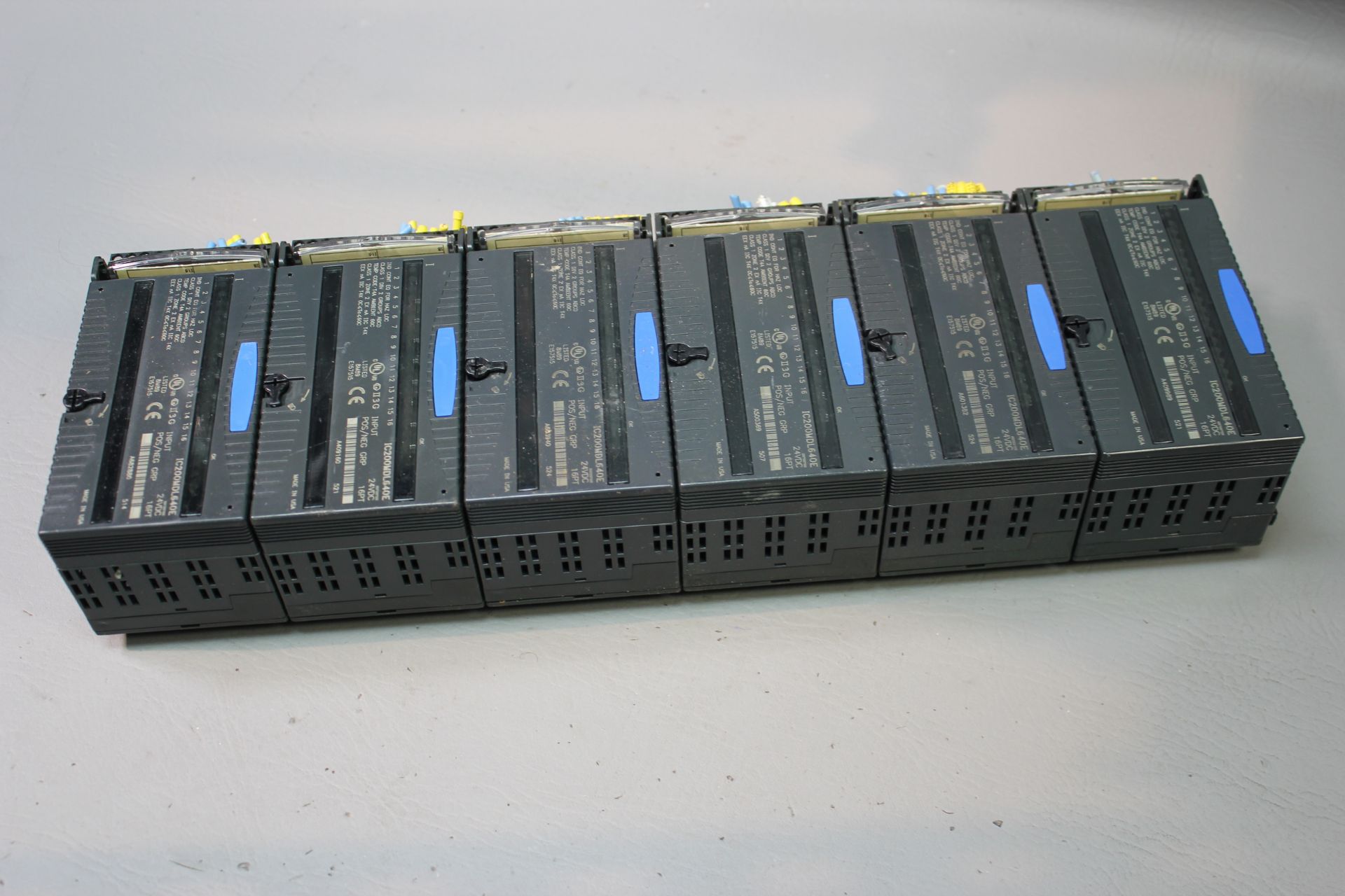 LOT OF 6 GE FANUC VERSAMAX MODULES - Image 2 of 5