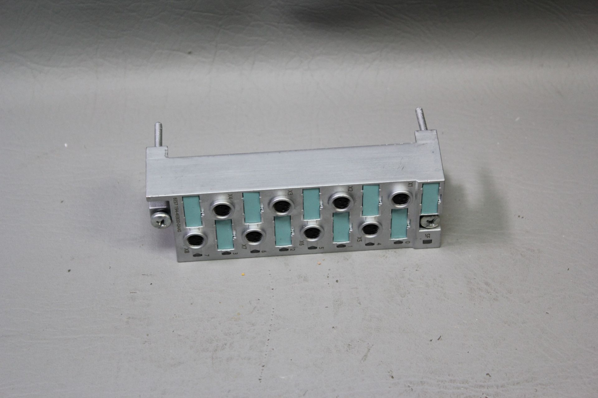 SIEMENS SIMATIC CONNECTING MODULE