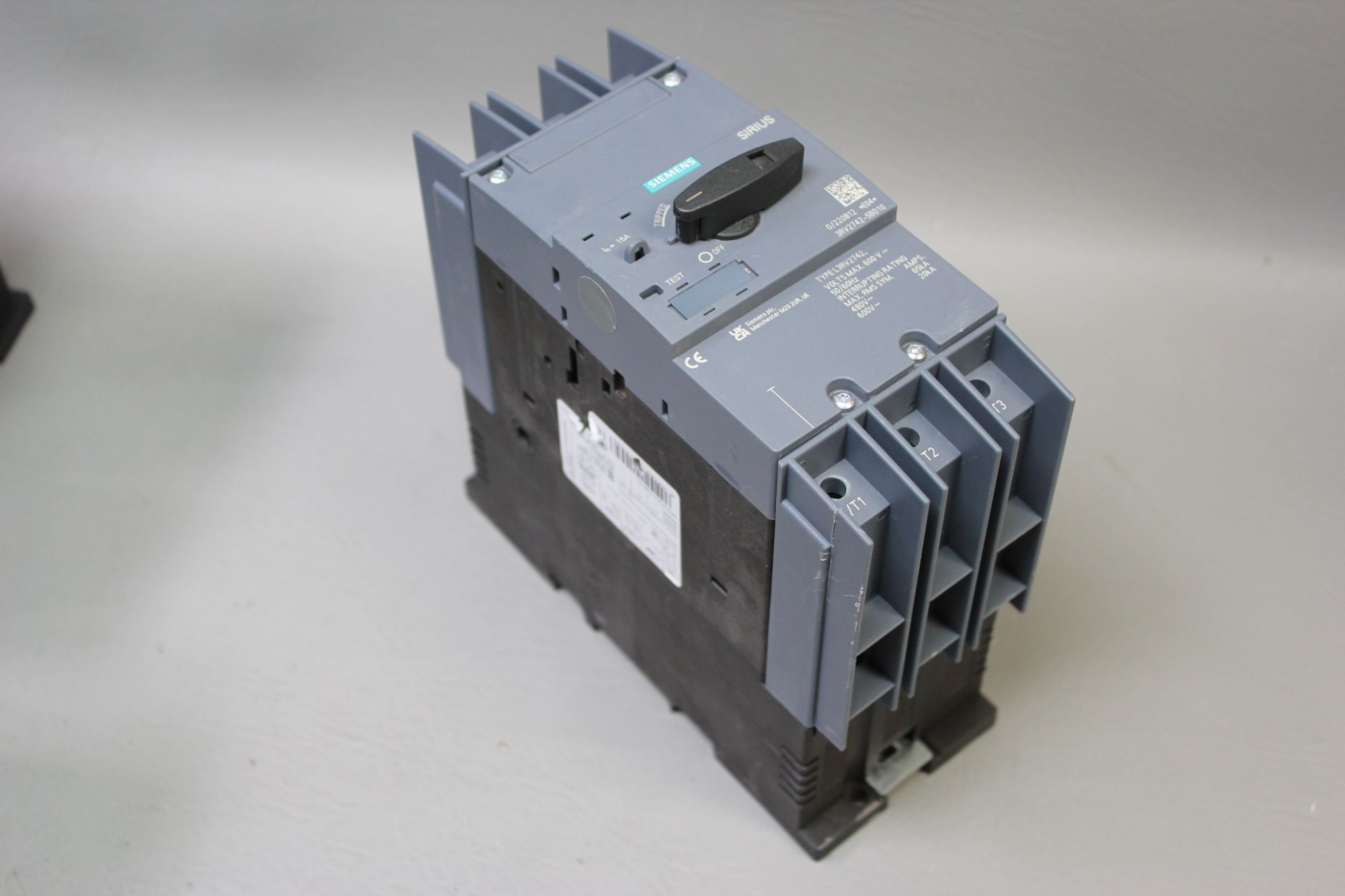 SIEMENS SIRIUS SYSTEM PROTECTION CIRCUIT BREAKER