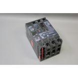 SIEMENS 3A CIRCUIT BREAKER WITH ACCESSORY