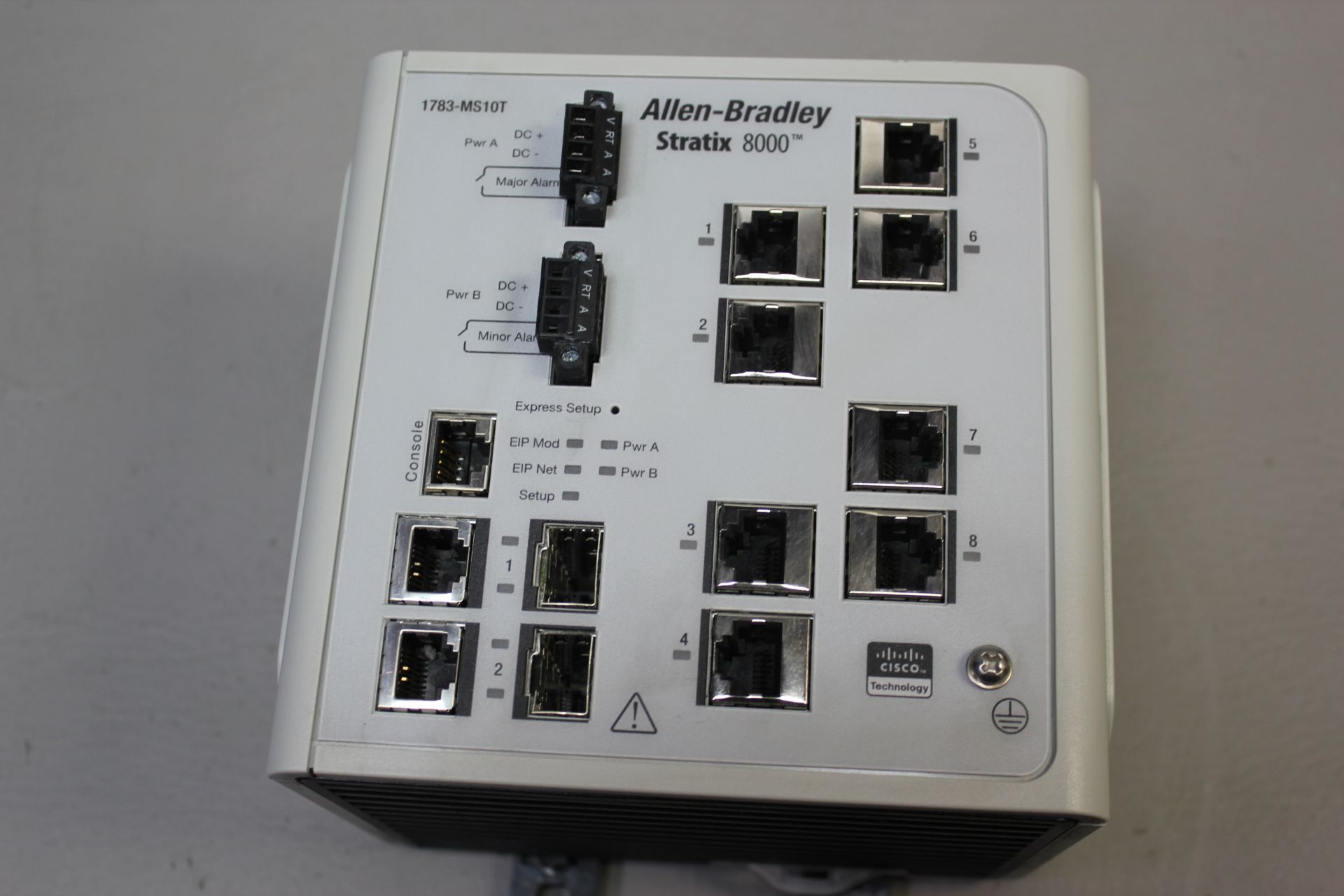 ALLEN BRADLEY STRATIX 8000 ETHERNET MANAGED SWITCH - Bild 3 aus 4