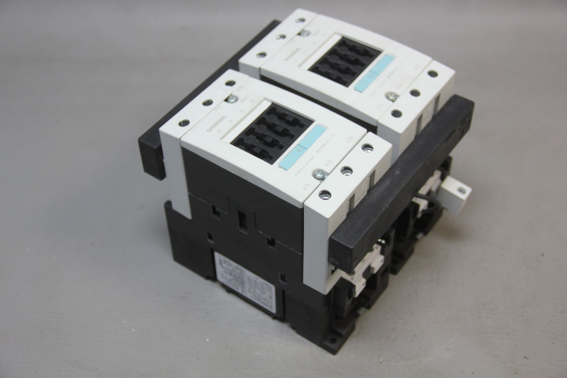 SIEMENS REVERSING CONTACTOR