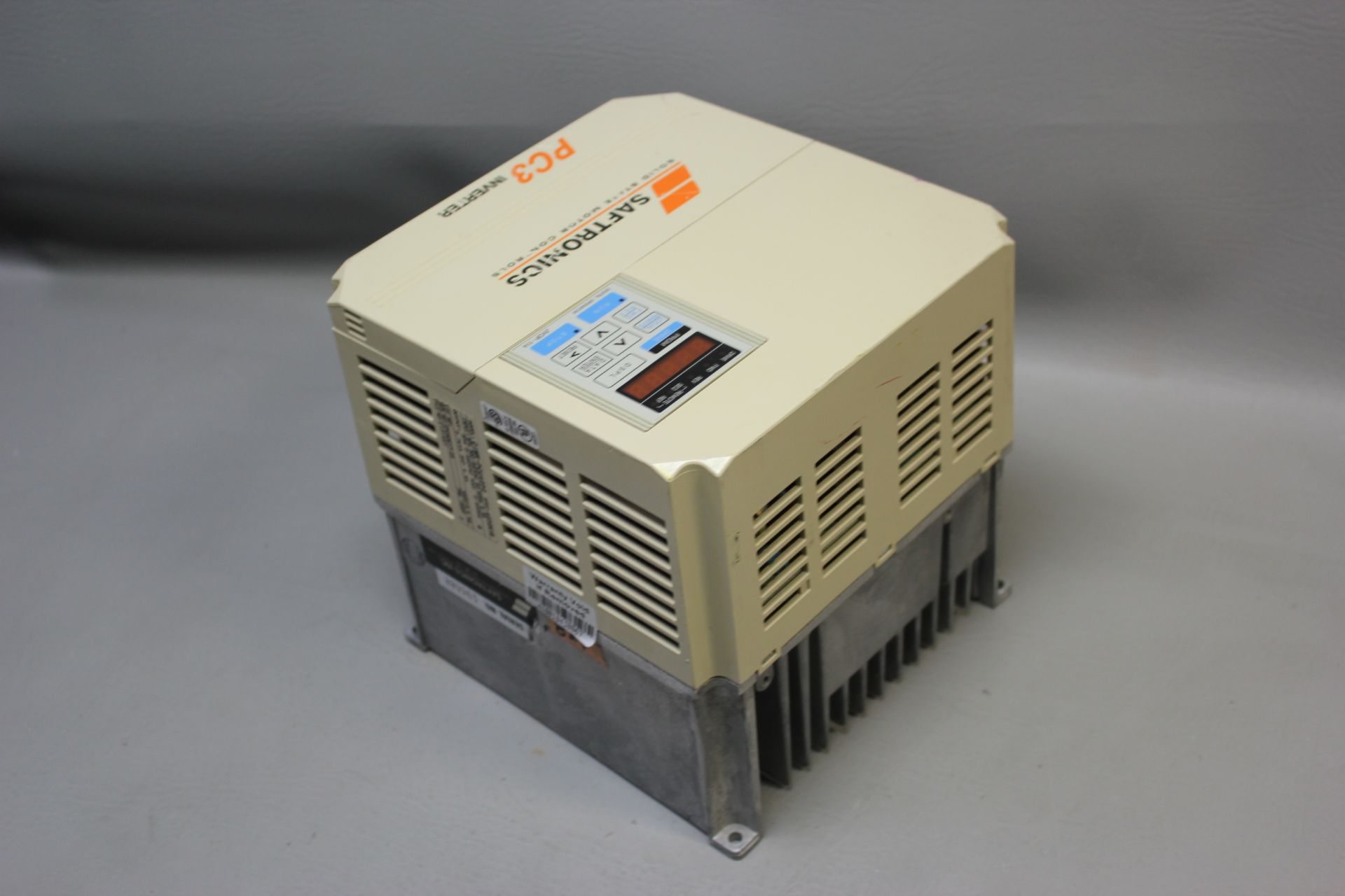 SAFTRONICS PC3 INVERTER - Image 2 of 4